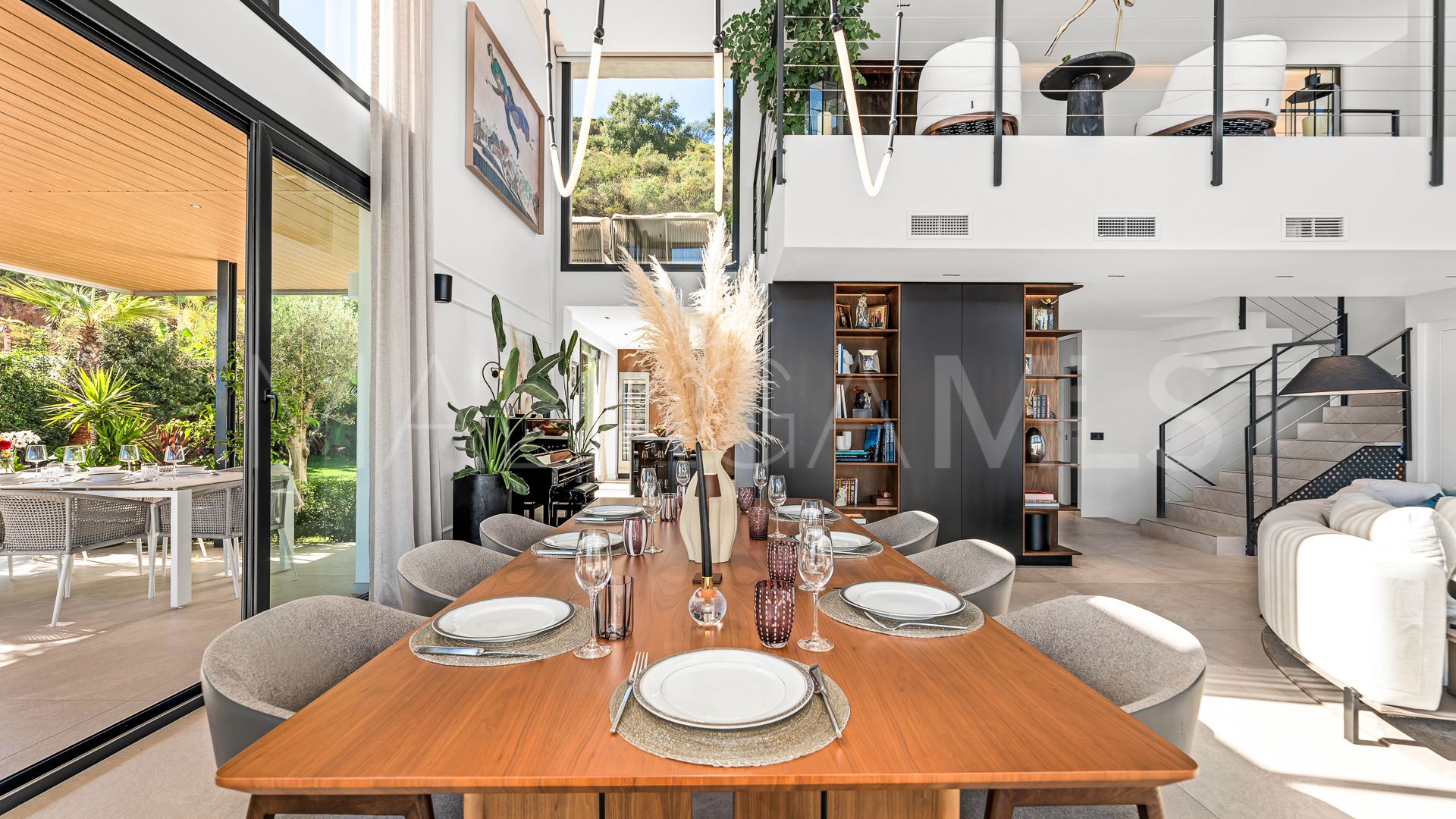 Villa for sale in La Mairena