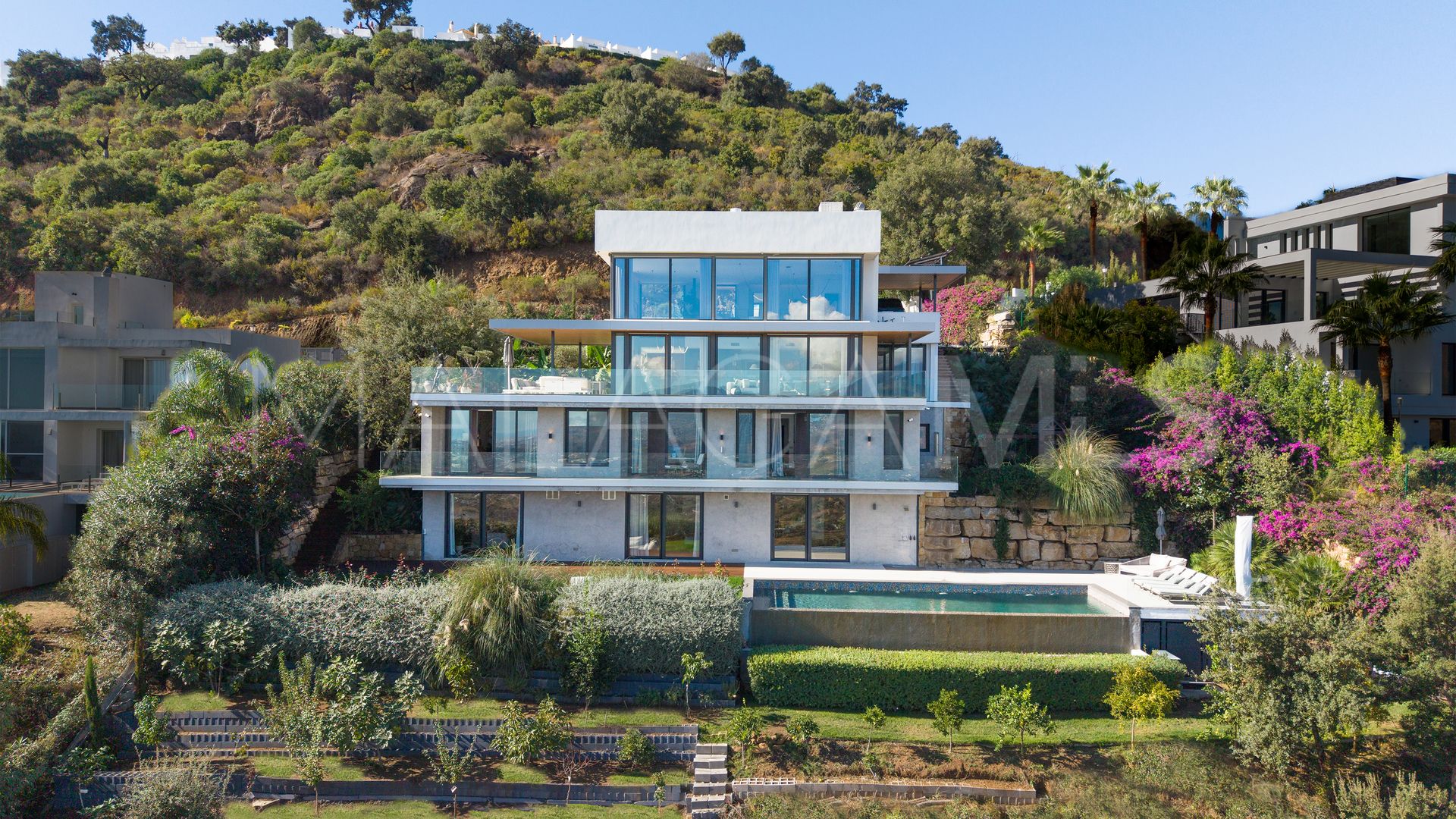 Villa for sale in La Mairena