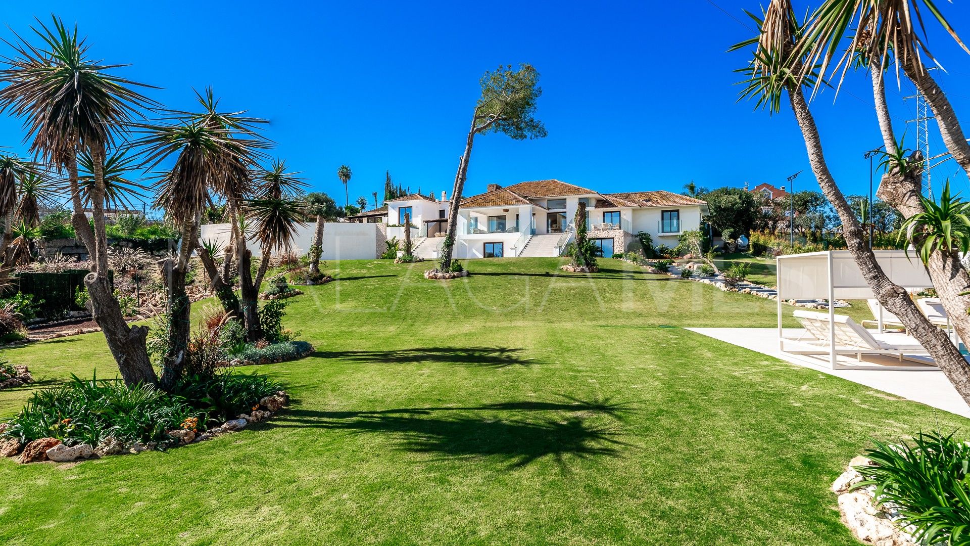 6 bedrooms Guadalmina Alta villa for sale