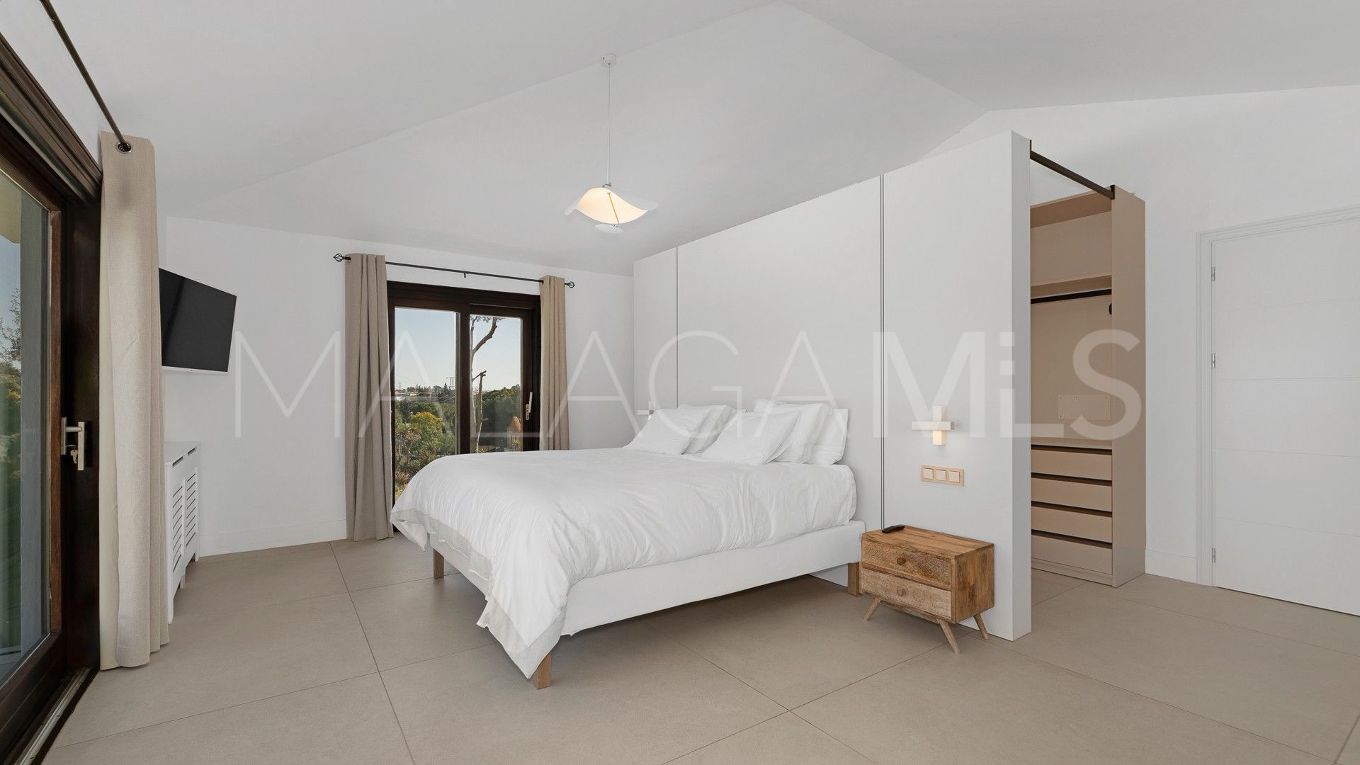 6 bedrooms Guadalmina Alta villa for sale
