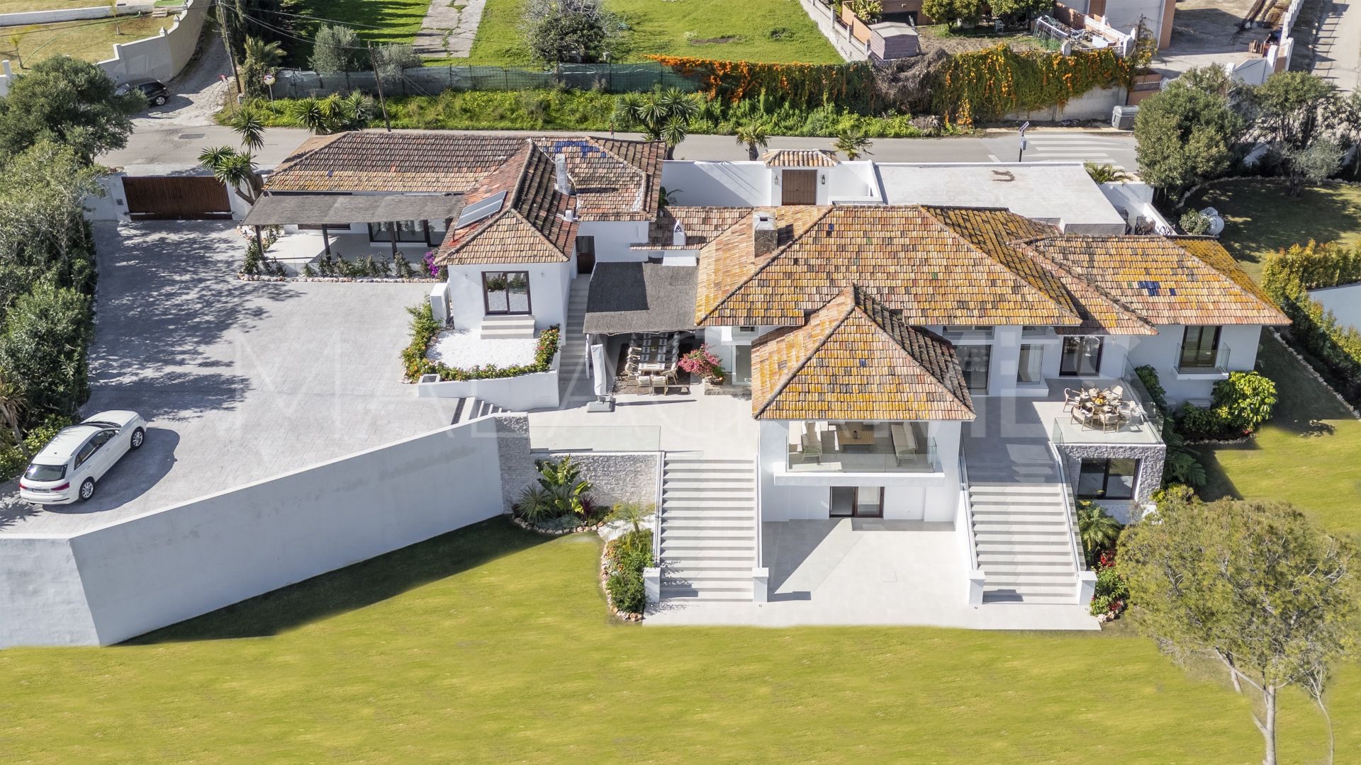 6 bedrooms Guadalmina Alta villa for sale