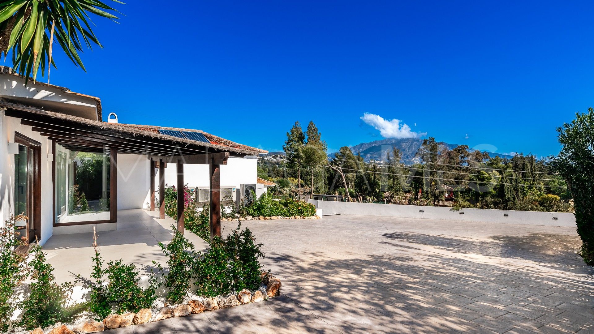 6 bedrooms Guadalmina Alta villa for sale