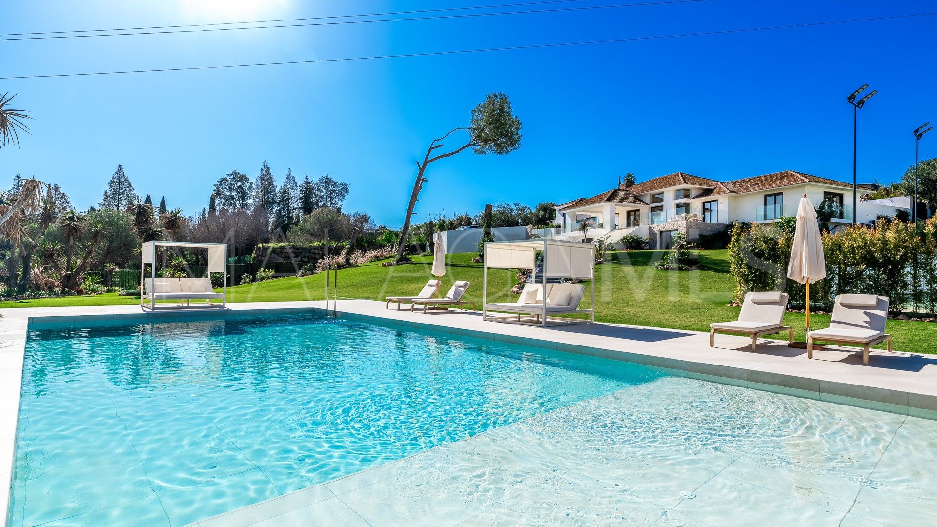 6 bedrooms Guadalmina Alta villa for sale