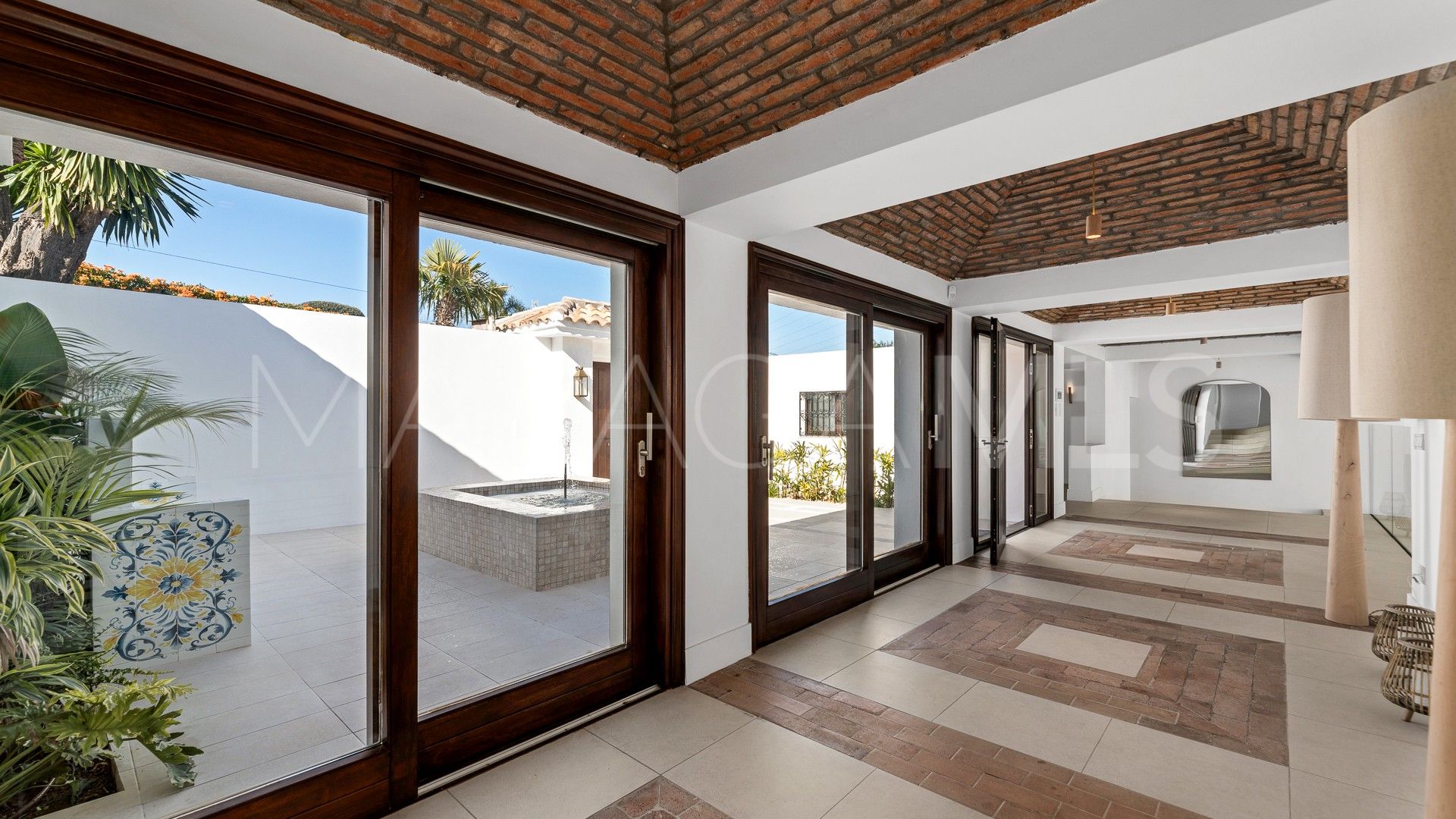 6 bedrooms Guadalmina Alta villa for sale