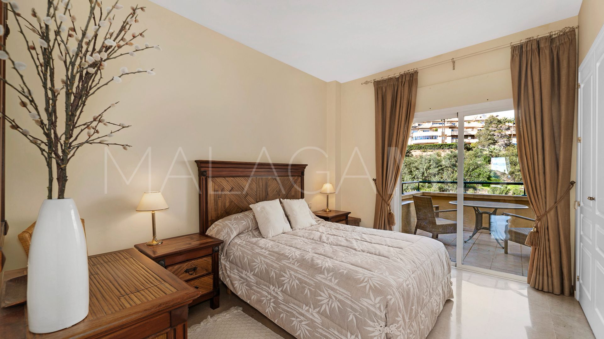 3 bedrooms apartment in Elviria for sale