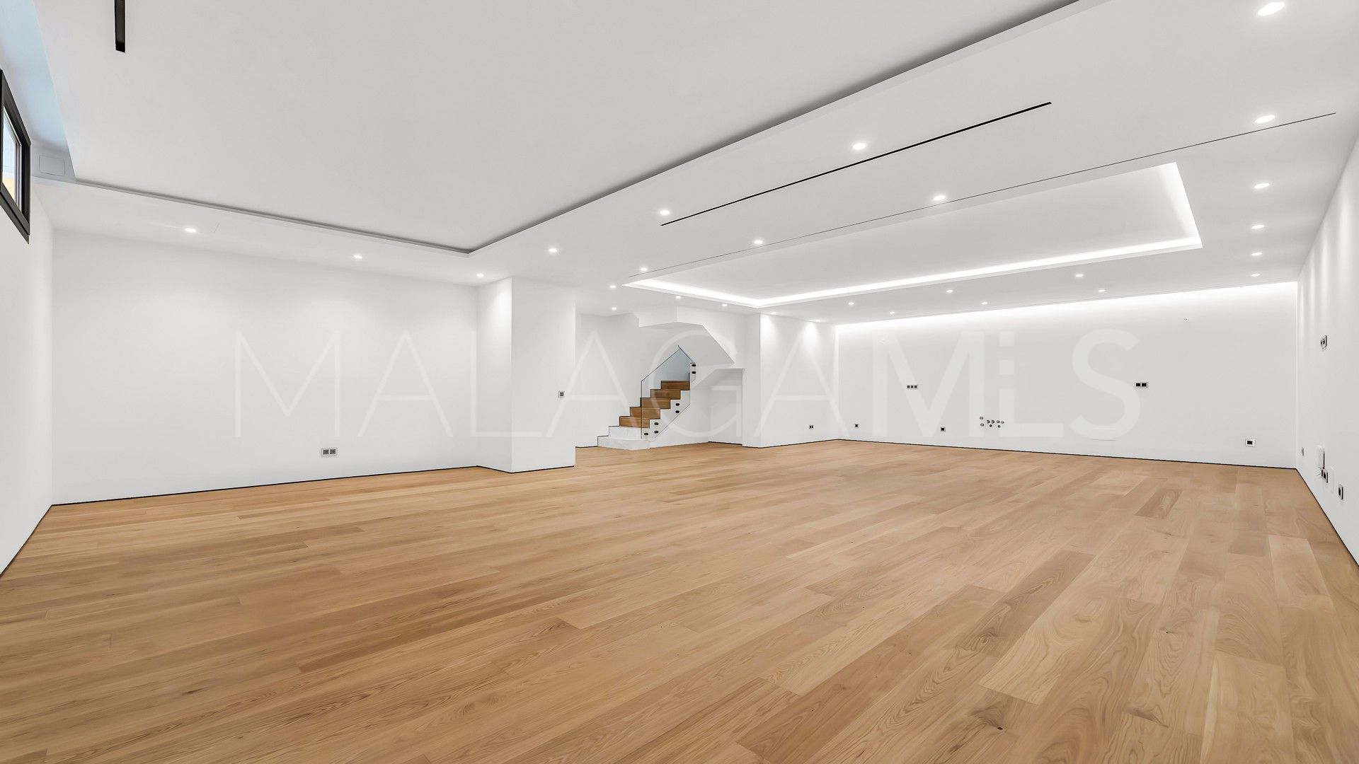 For sale Golden Mile ground floor apartment