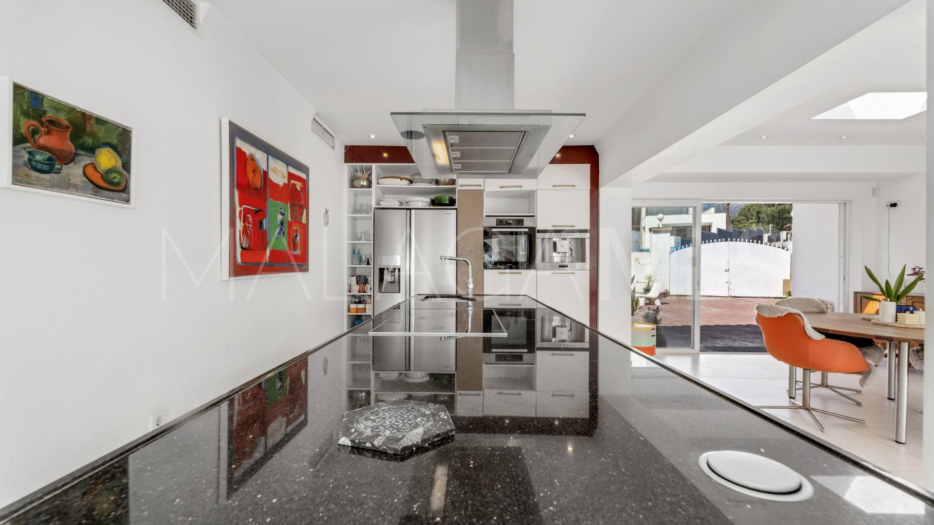 Villa in Golden Mile for sale