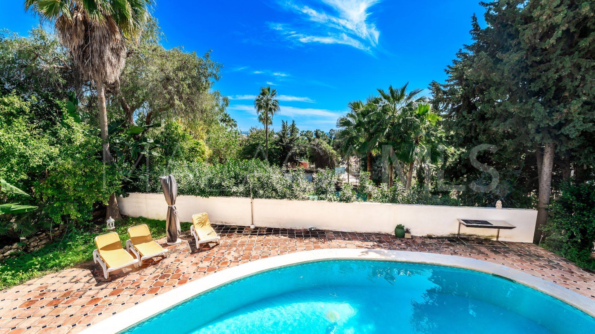 Villa in Golden Mile for sale