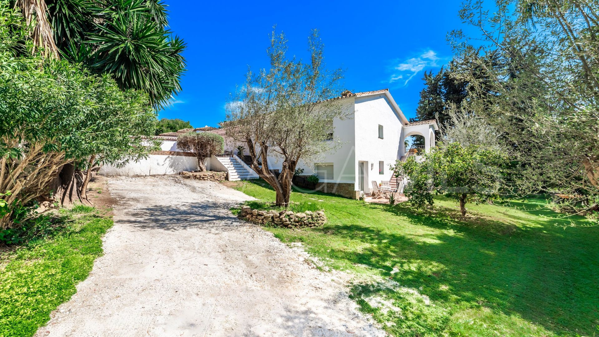 Villa in Golden Mile for sale