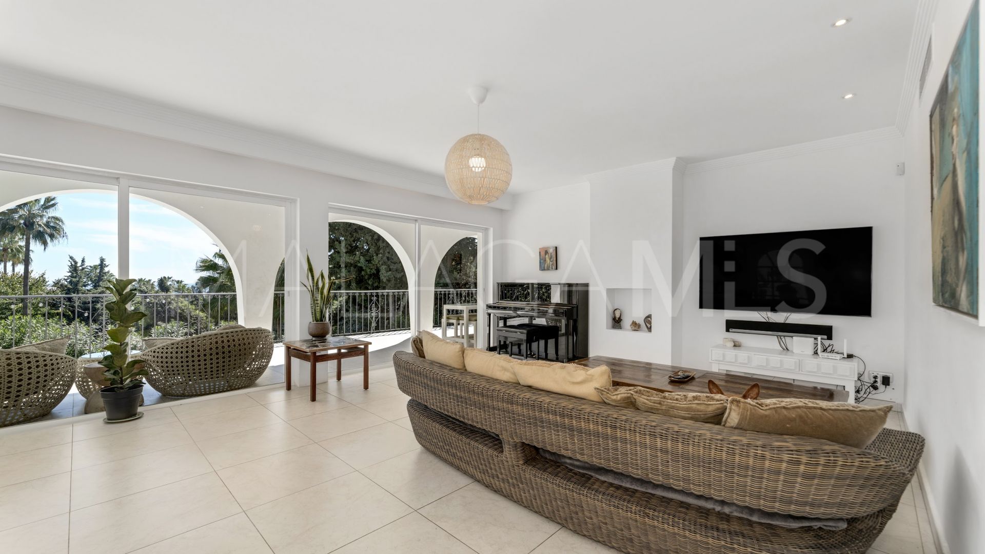 Villa in Golden Mile for sale
