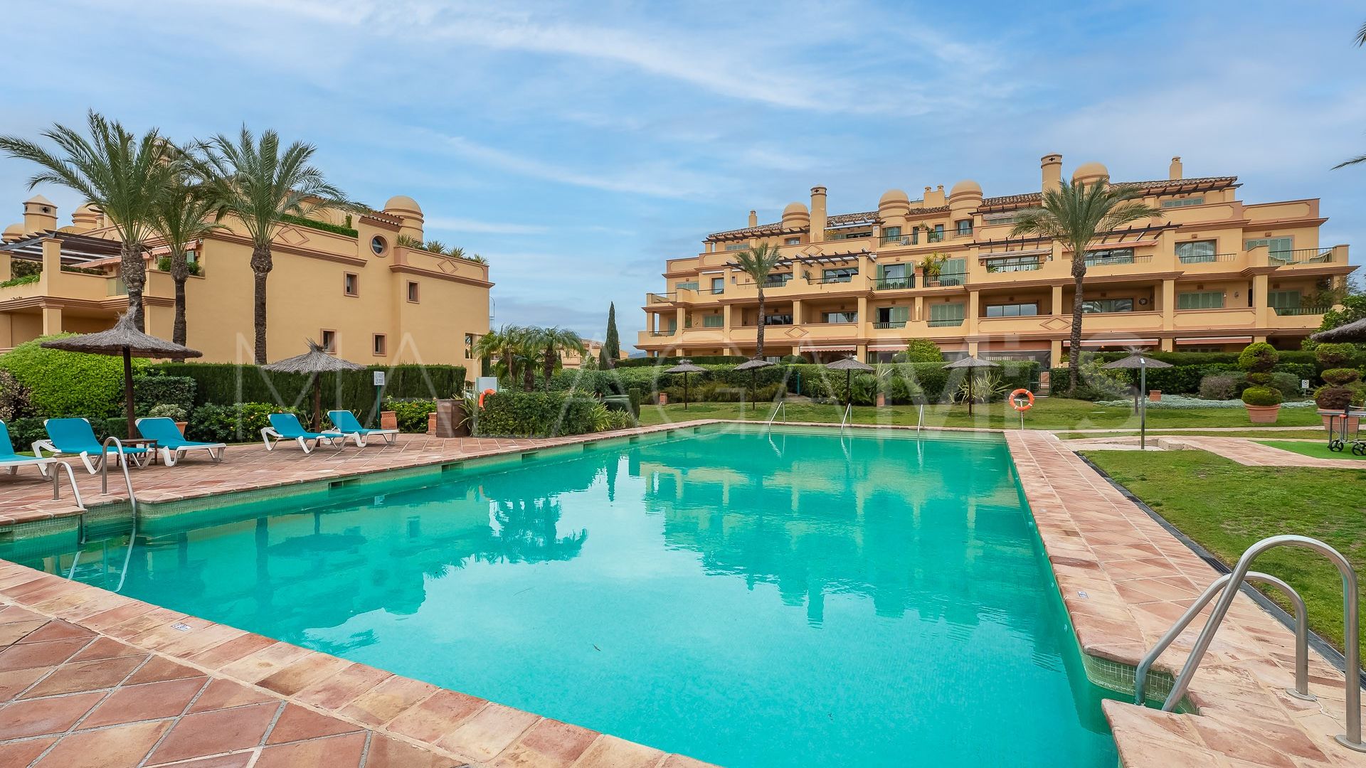 Markplanslägenhet for sale in Los Flamingos Golf