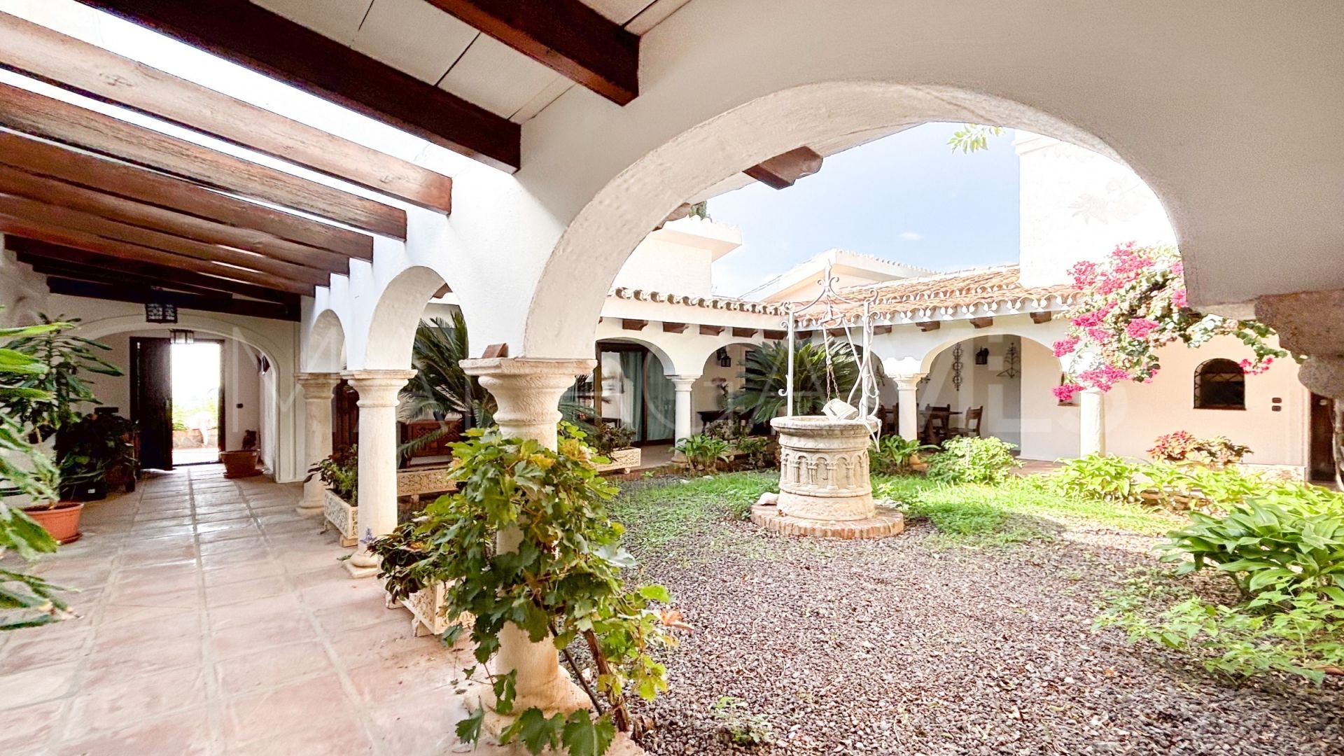 Villa for sale in El Rosario