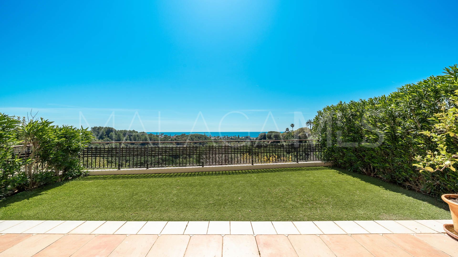 For sale Sierra Blanca 3 bedrooms ground floor apartment