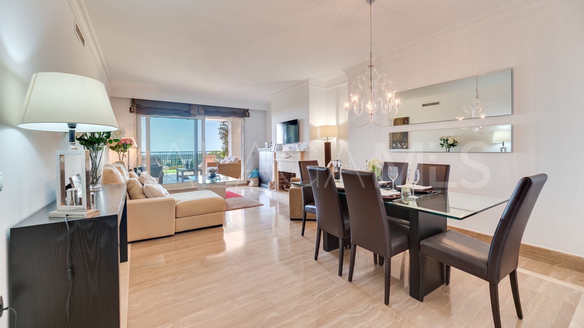 For sale Sierra Blanca 3 bedrooms ground floor apartment