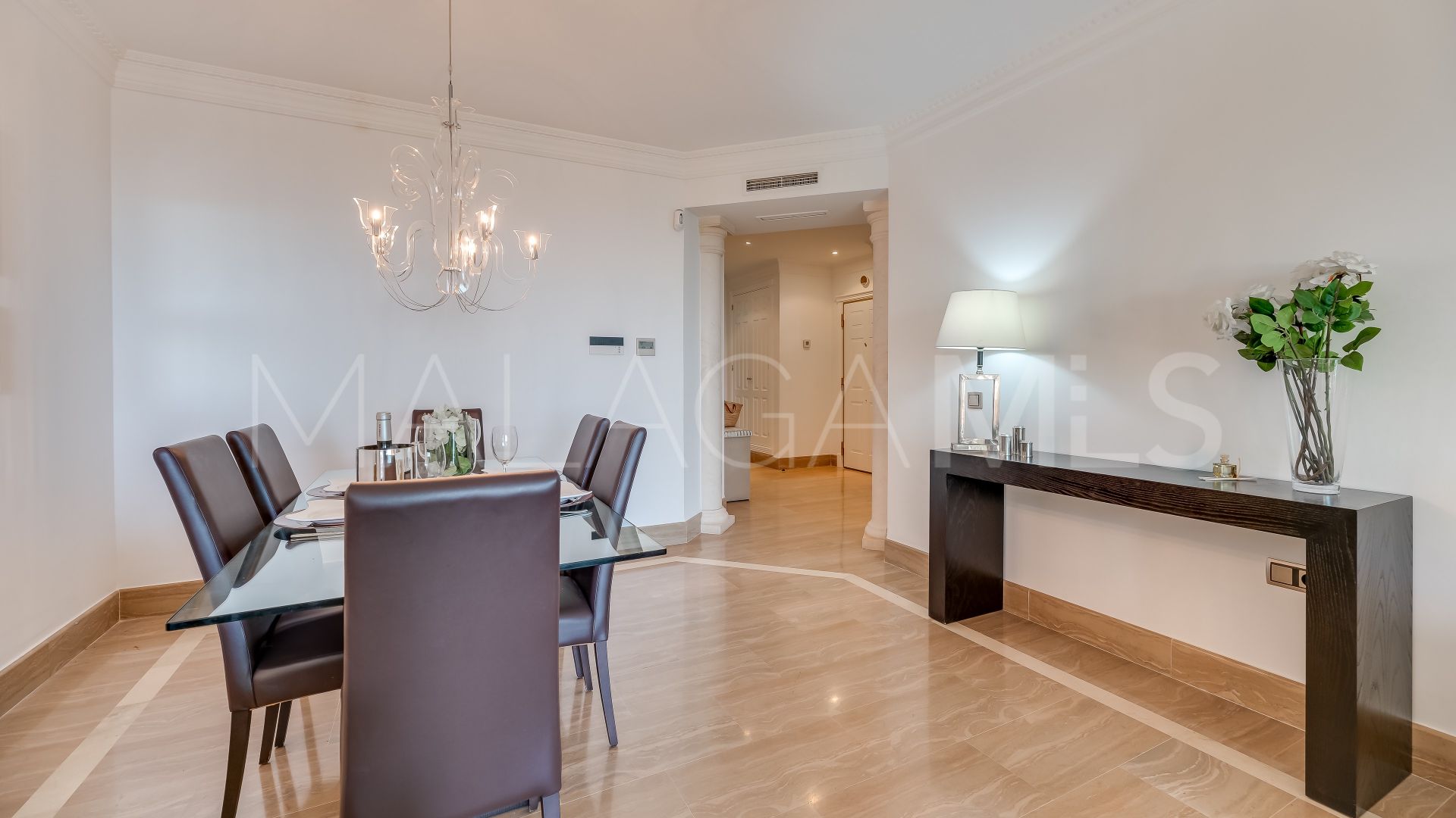 Ground floor apartment in Sierra Blanca for sale