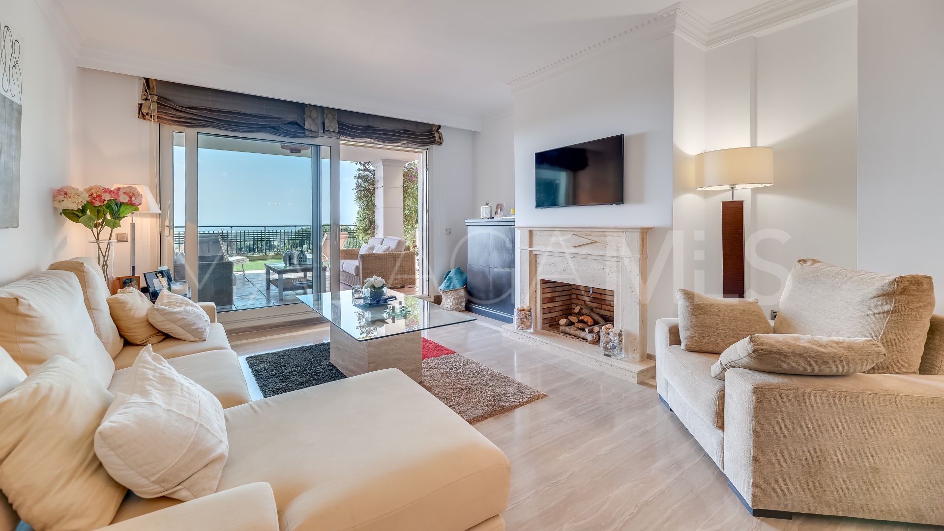 For sale Sierra Blanca 3 bedrooms ground floor apartment