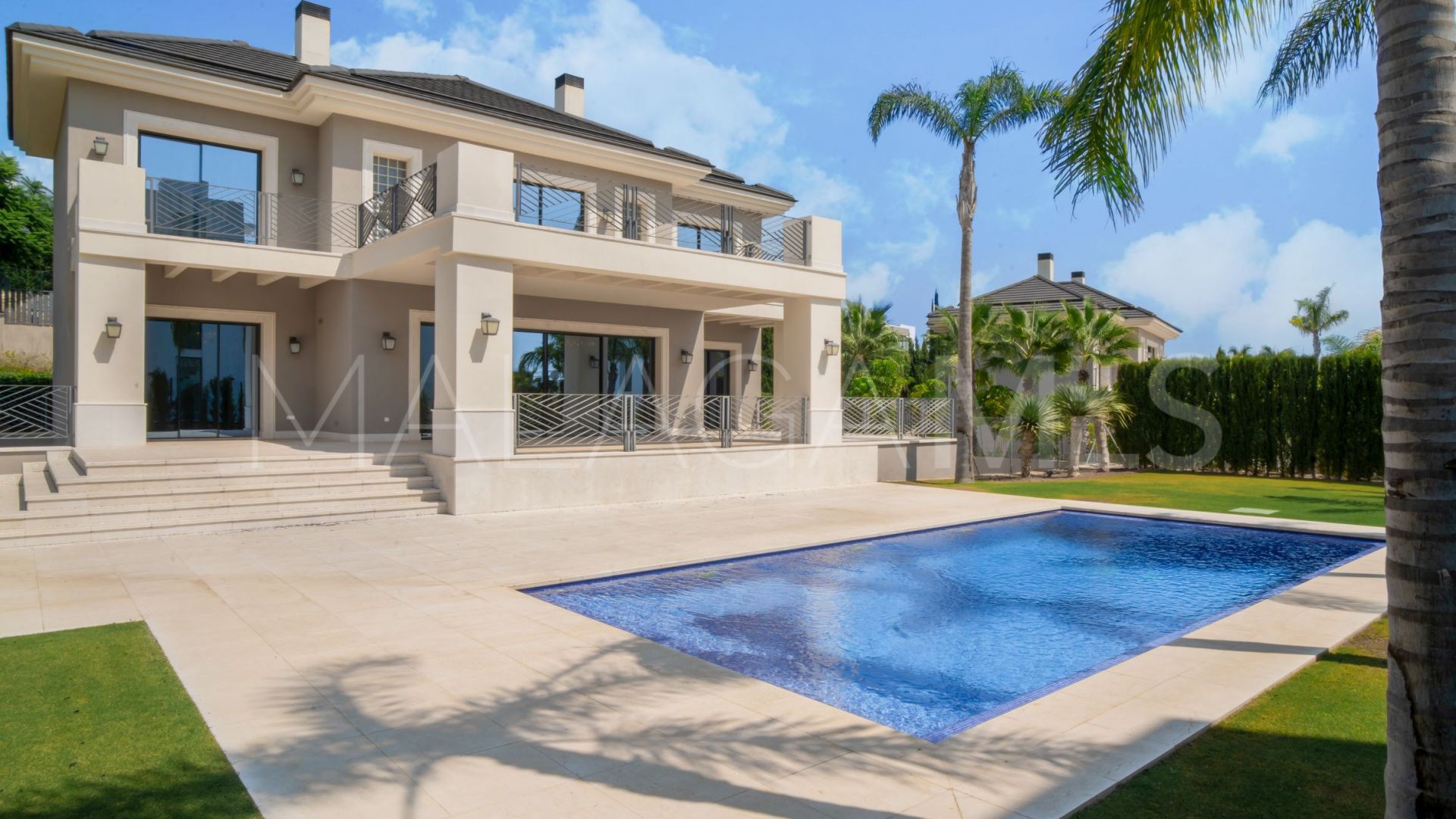 Villa for sale in Los Flamingos Golf