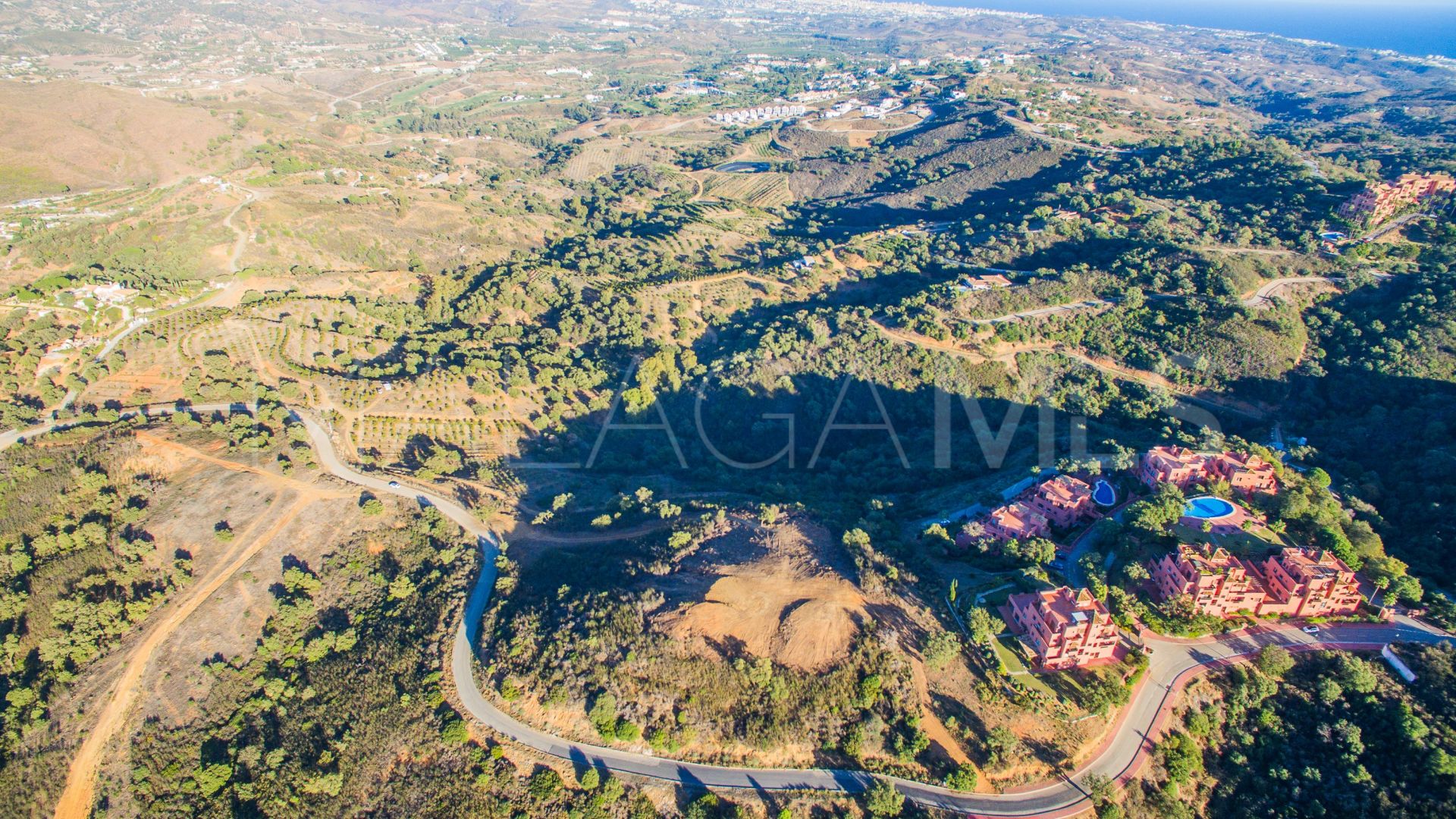 Altos de Elviria plot for sale