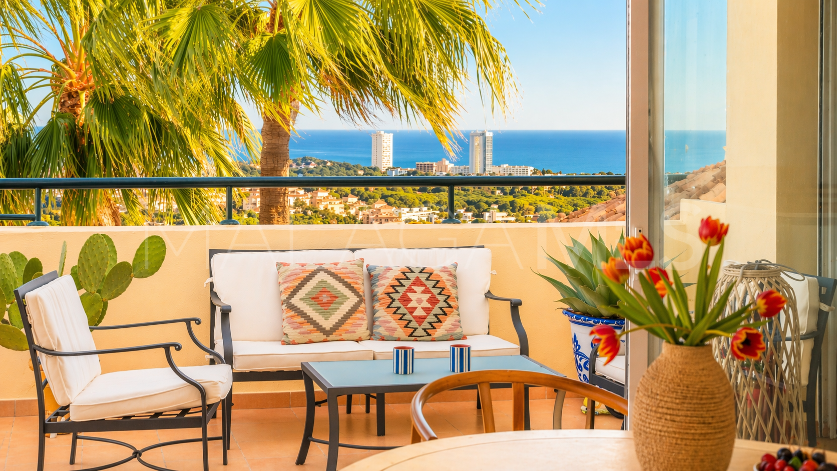 Buy Ático in Marbella Este de 3 bedrooms
