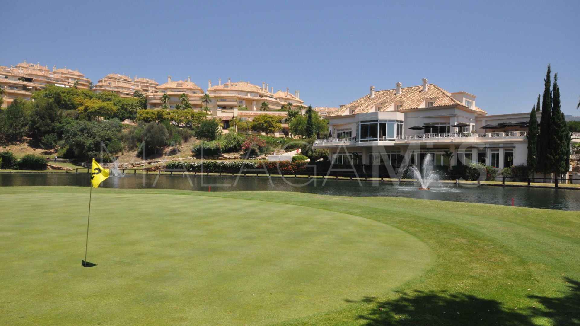 3 bedrooms penthouse for sale in Marbella East