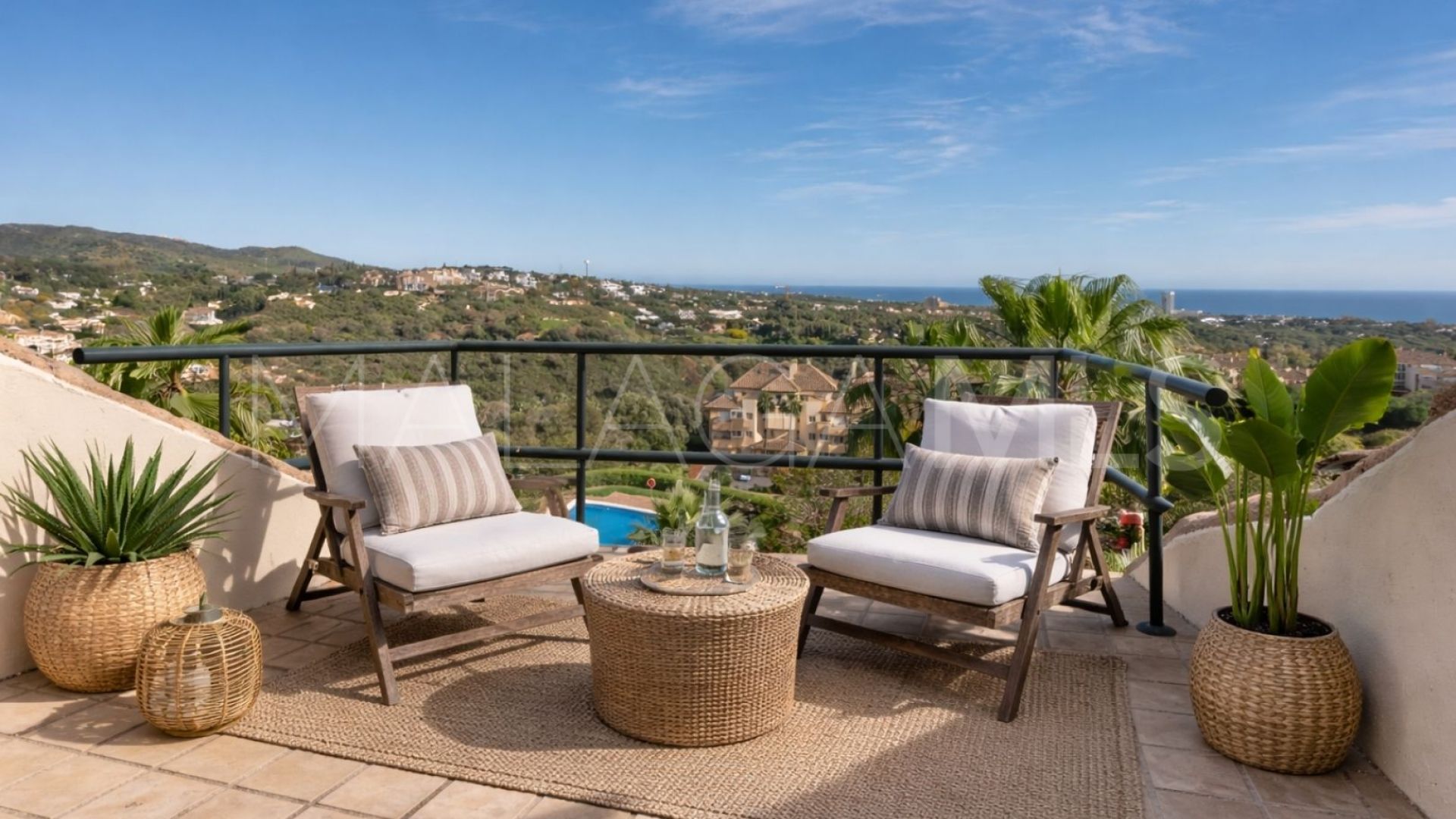 3 bedrooms penthouse for sale in Marbella East