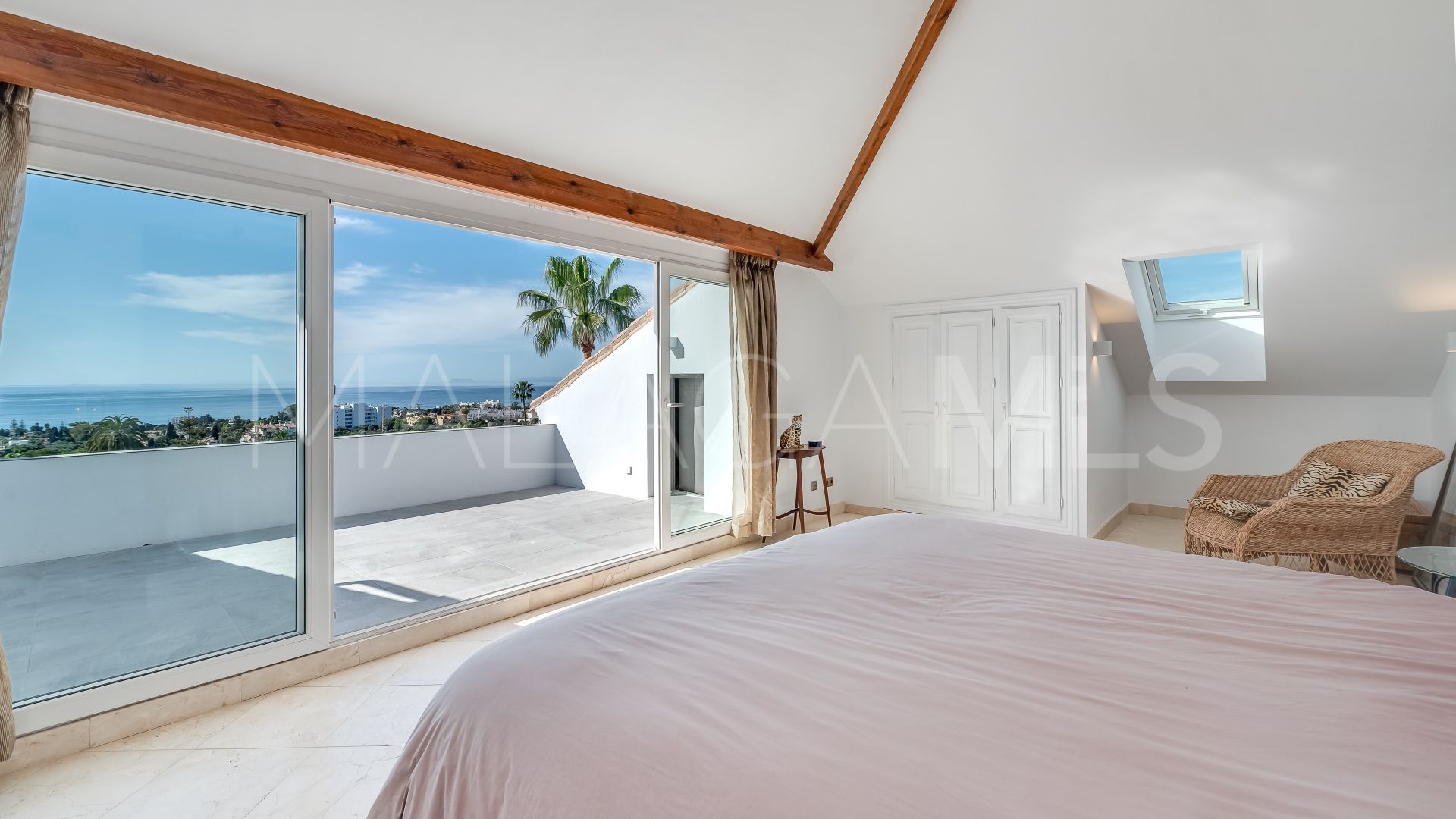 Villa for sale in Rio Real