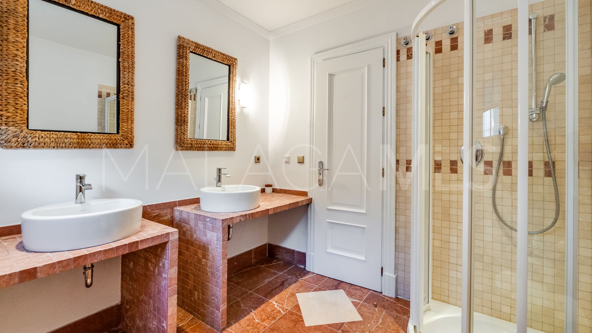 Villa for sale in Rio Real