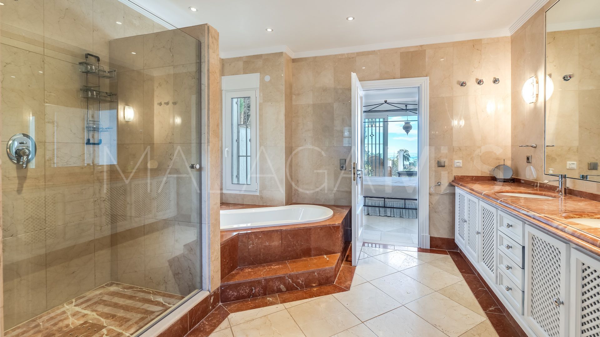 Villa for sale in Rio Real