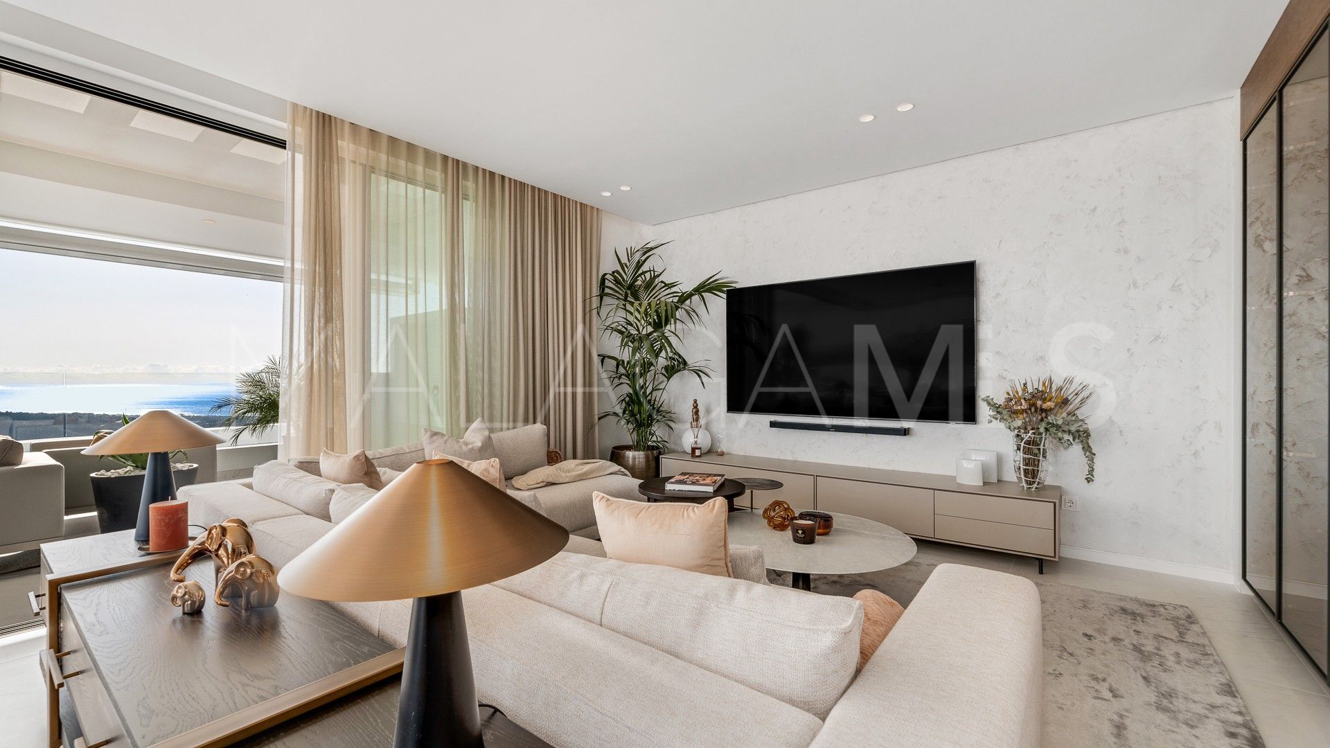 For sale 3 bedrooms penthouse in Palo Alto