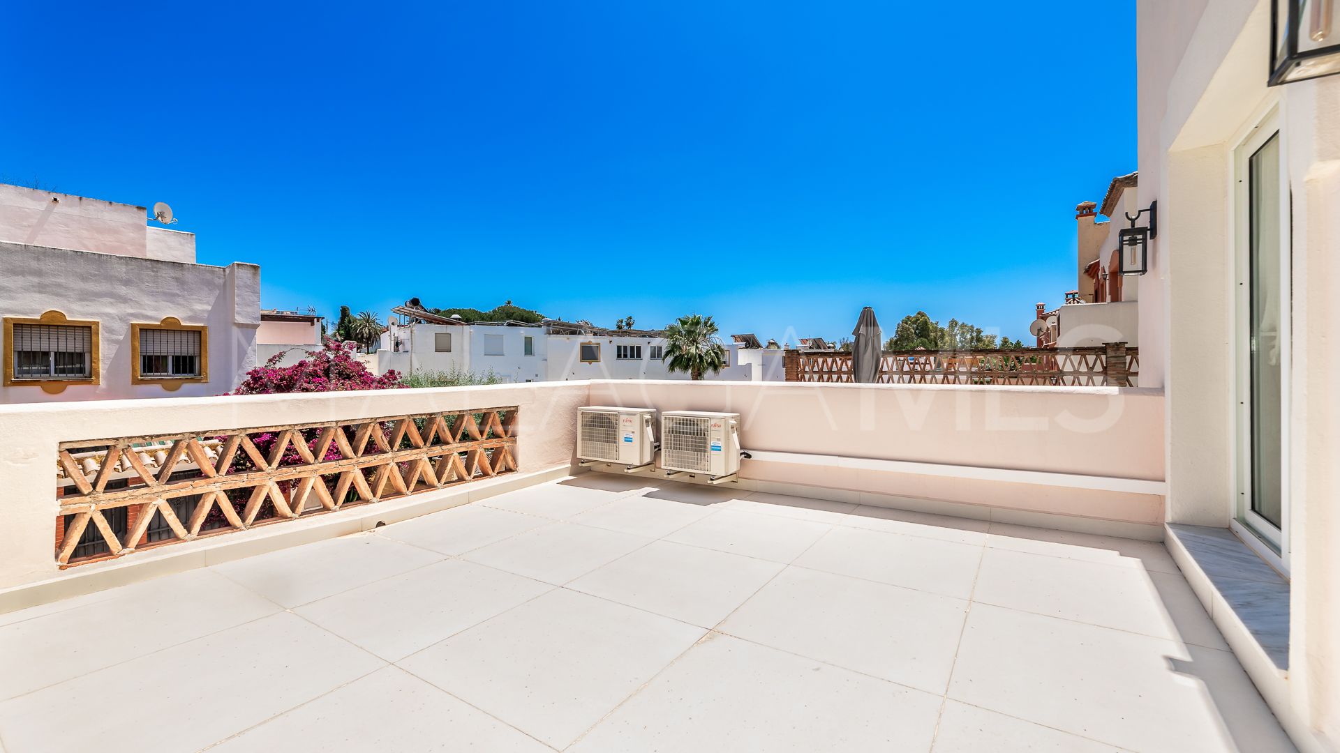 4 bedrooms semi detached house for sale in Rio Real
