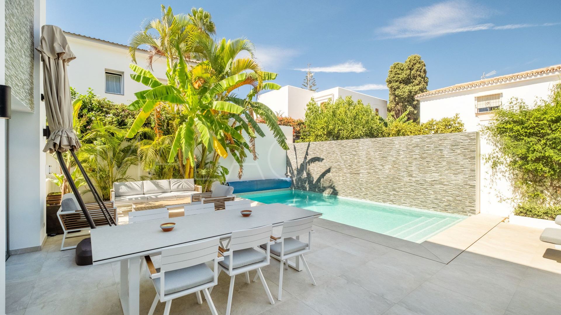 Villa with 5 bedrooms for sale in Marbella City