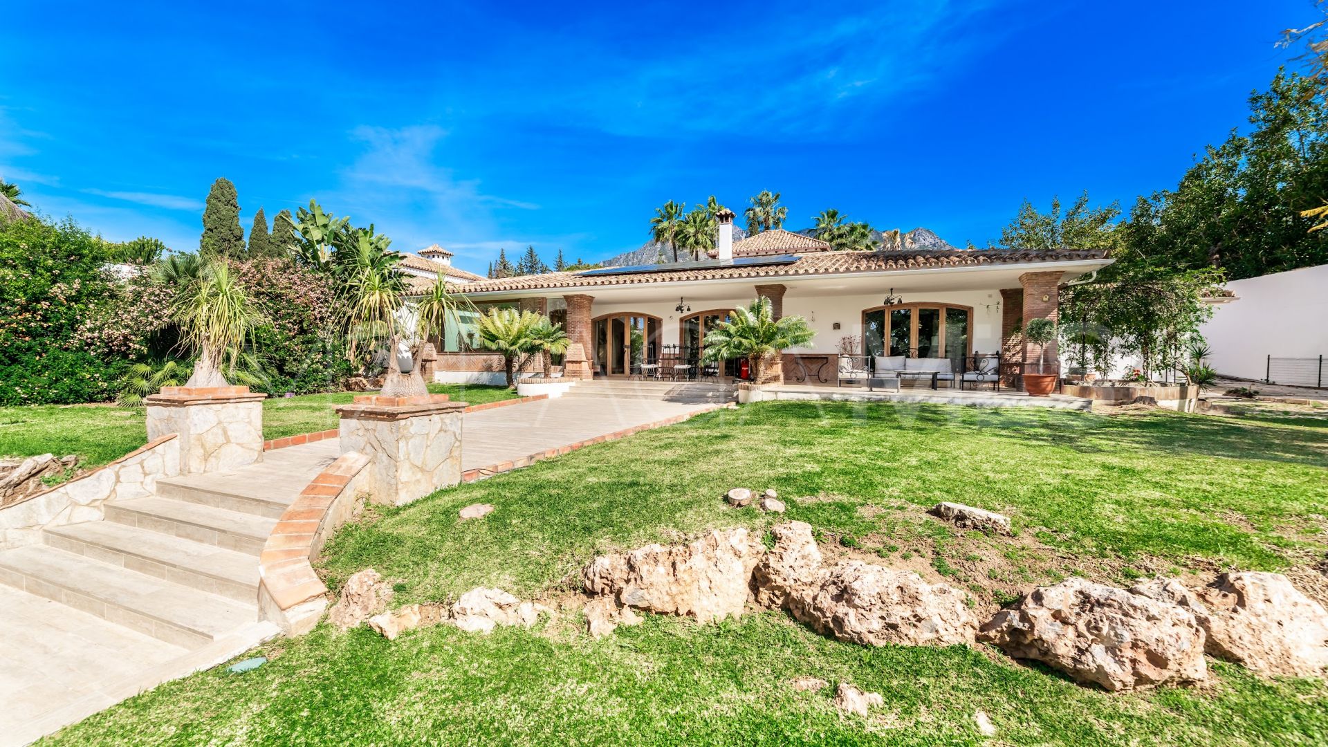 Se vende villa de 5 bedrooms in Nagüeles