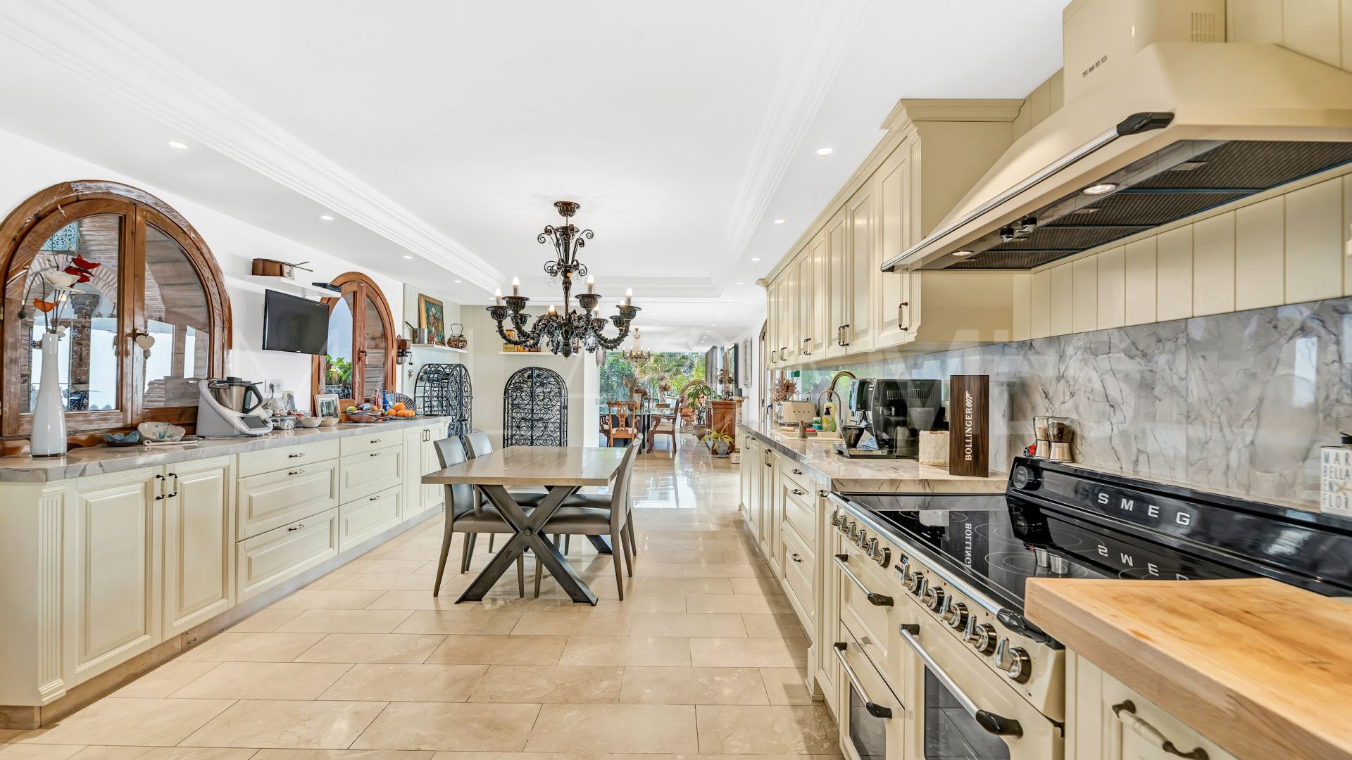 Se vende villa de 5 bedrooms in Nagüeles