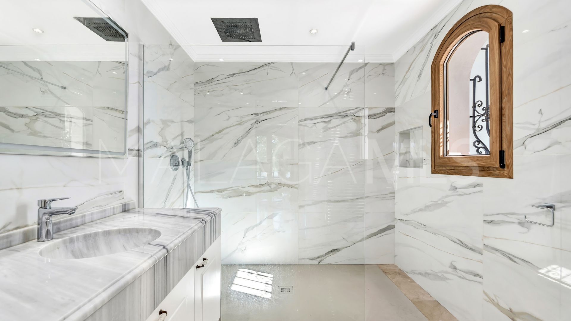 Se vende villa de 5 bedrooms in Nagüeles