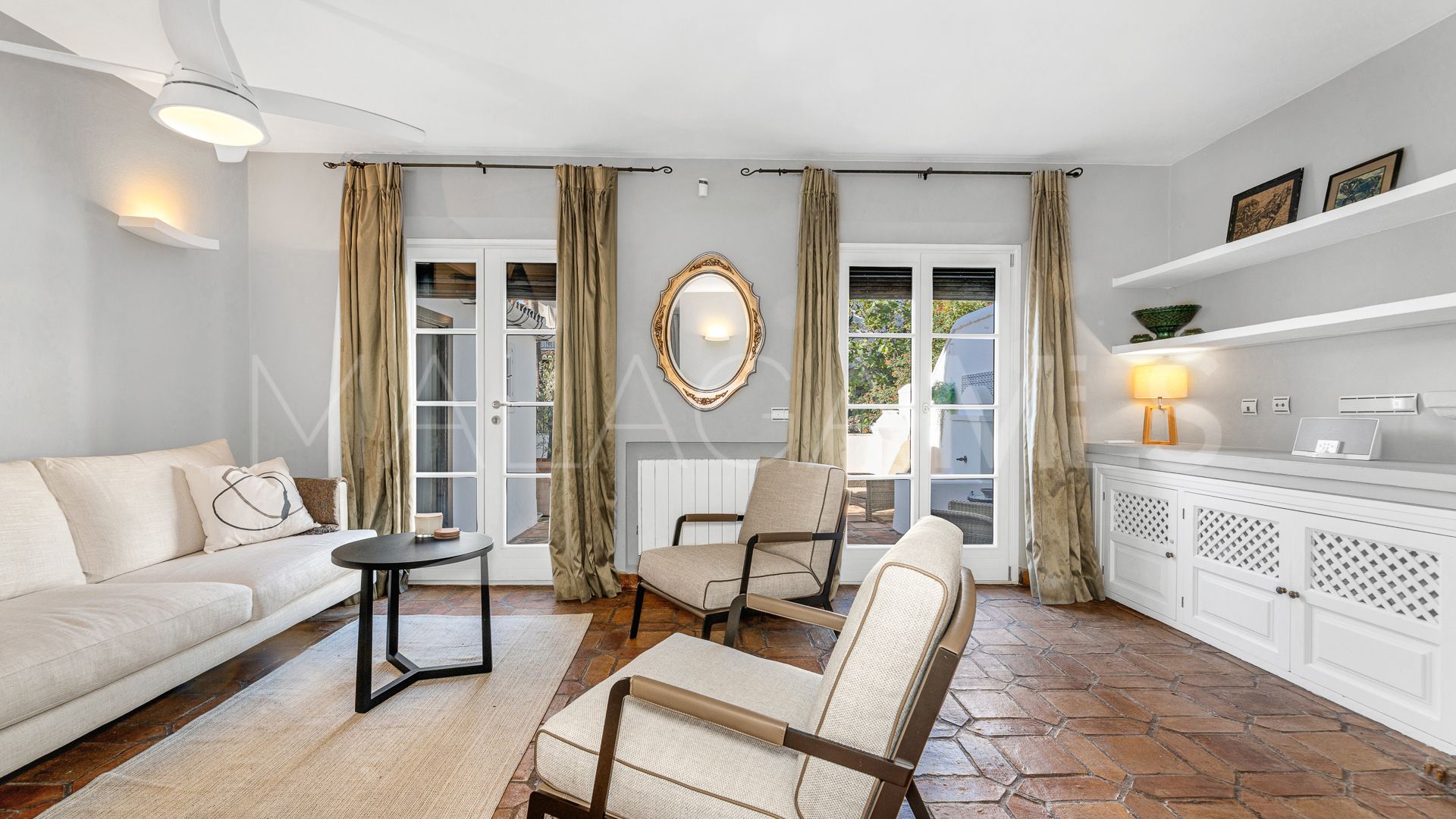 Radhus for sale in Marbella Golden Mile