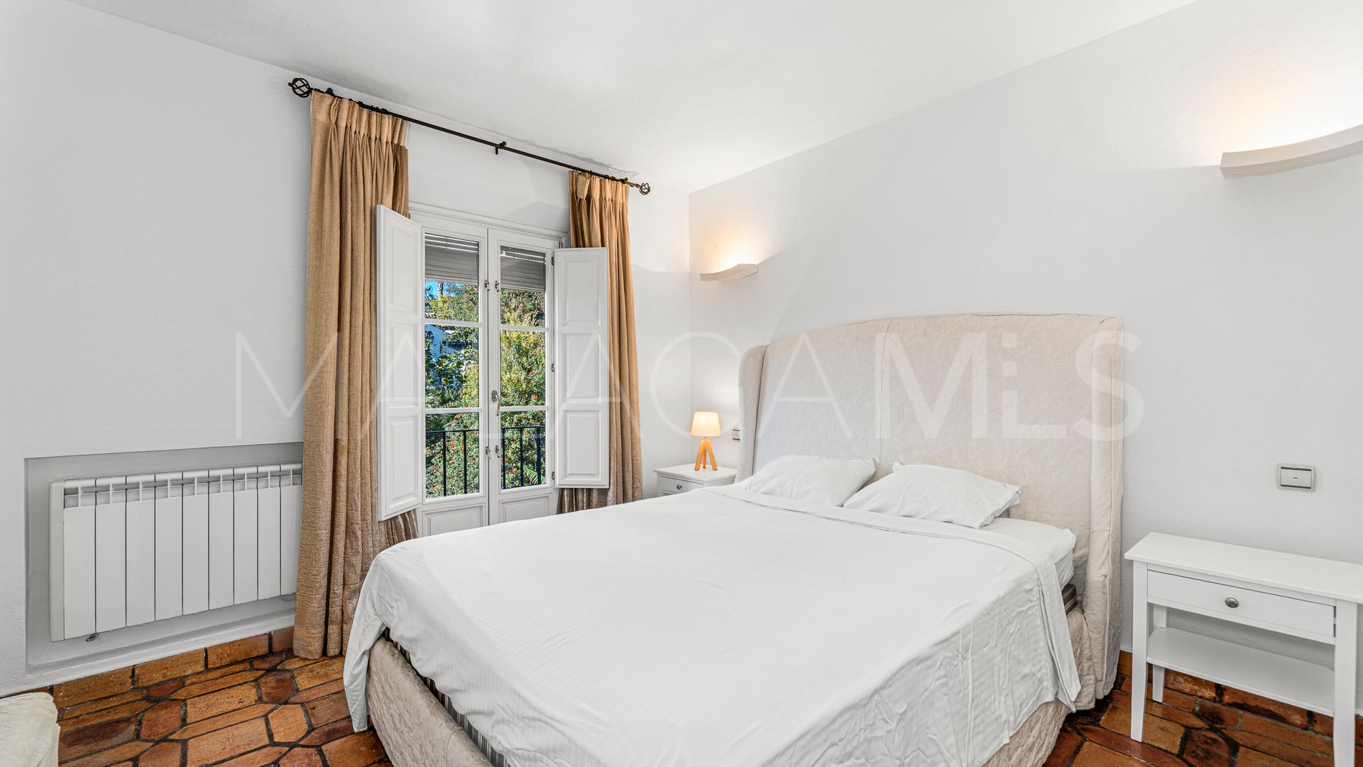 Radhus for sale in Marbella Golden Mile