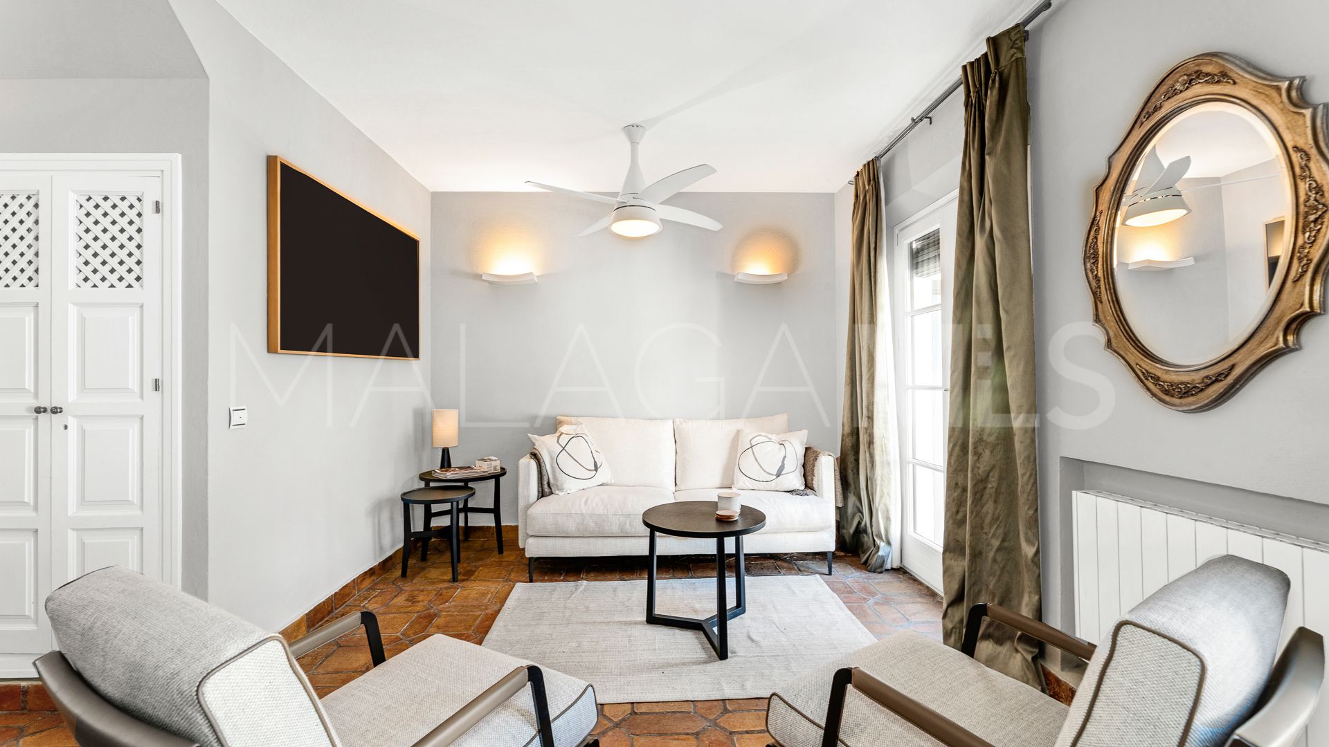 Radhus for sale in Marbella Golden Mile