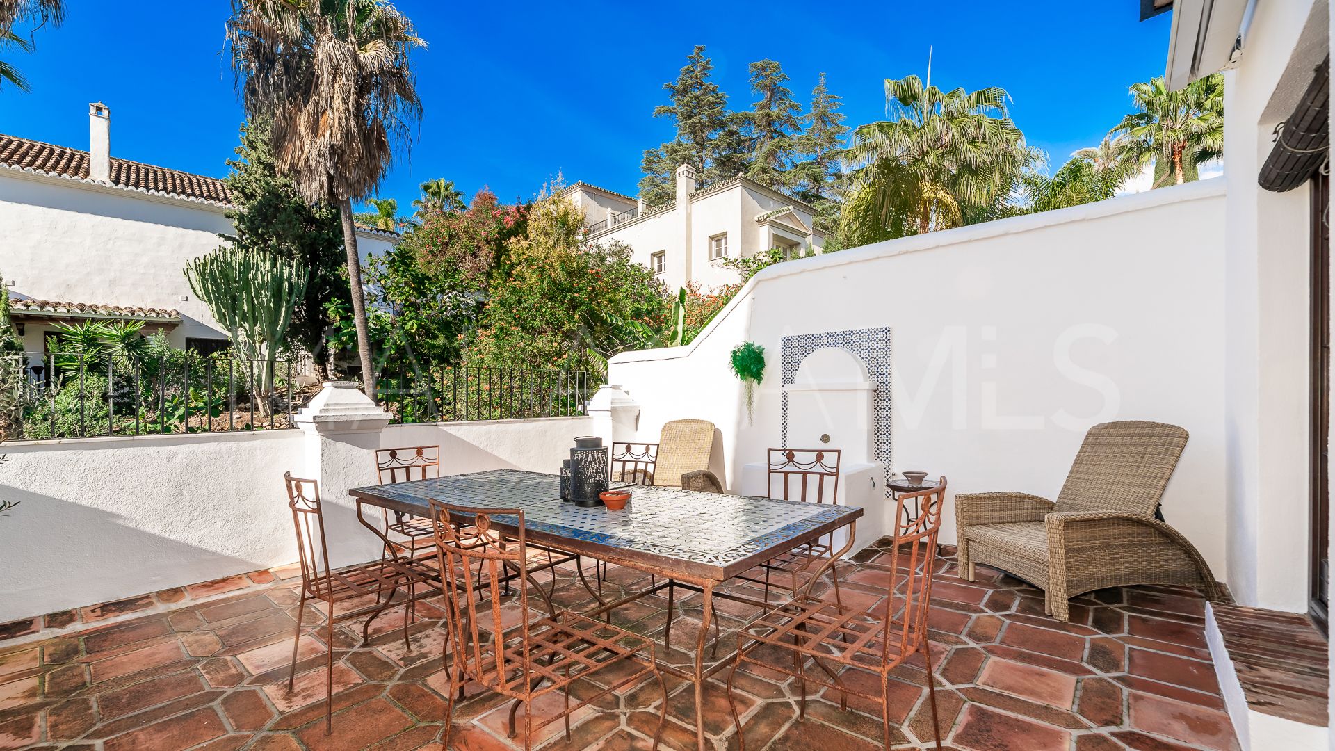 Radhus for sale in Marbella Golden Mile