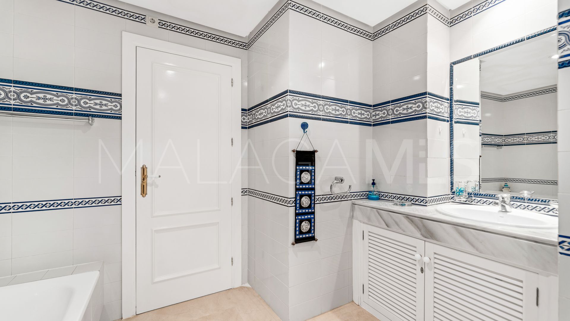 Appartement rez de chaussée for sale in Elviria