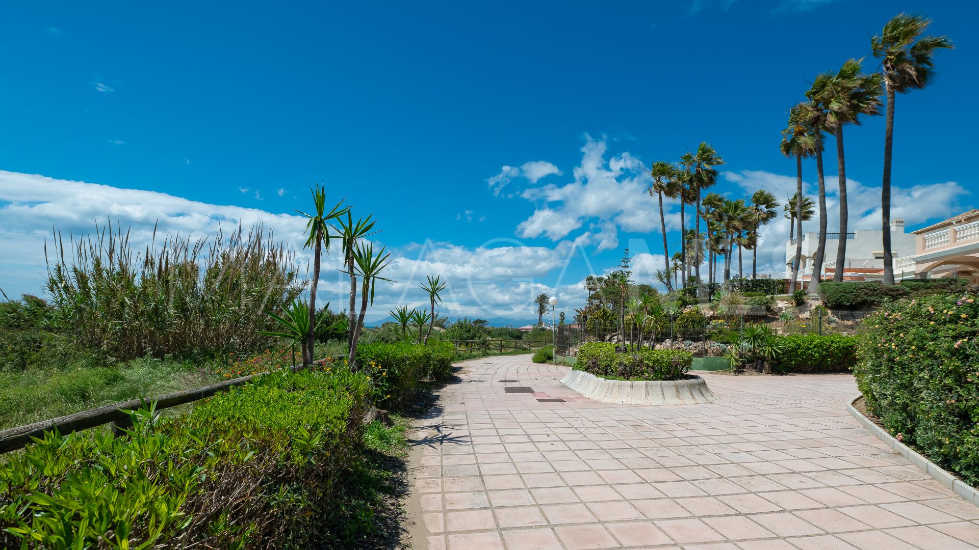 Appartement rez de chaussée for sale in Elviria