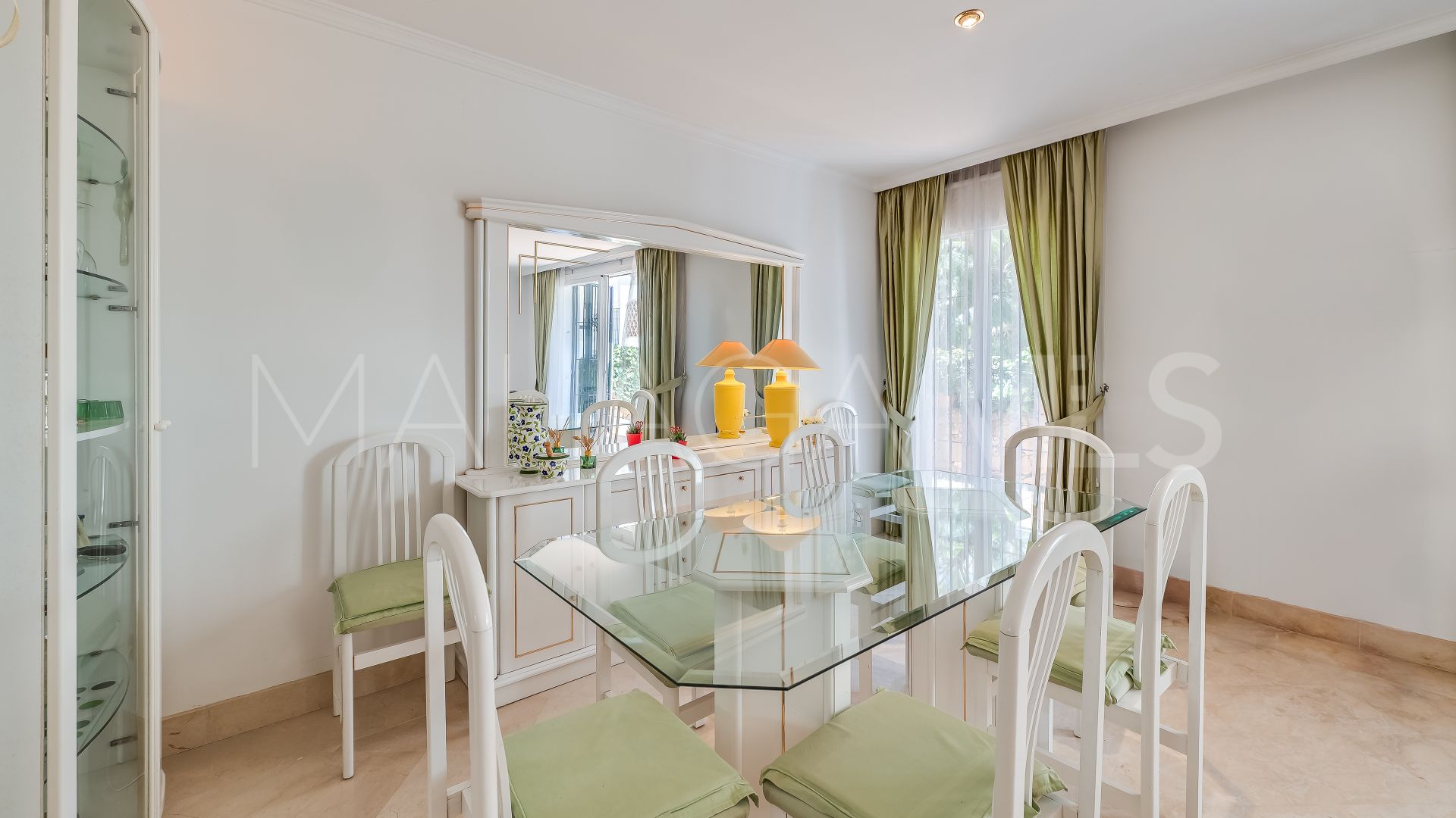 Appartement rez de chaussée for sale in Elviria