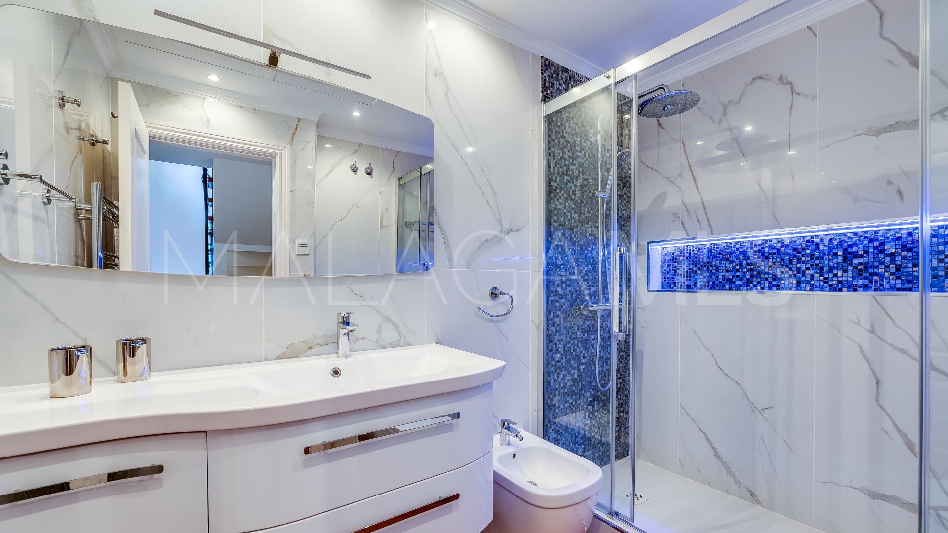 Marbella Golden Mile, pareado de 4 bedrooms for sale