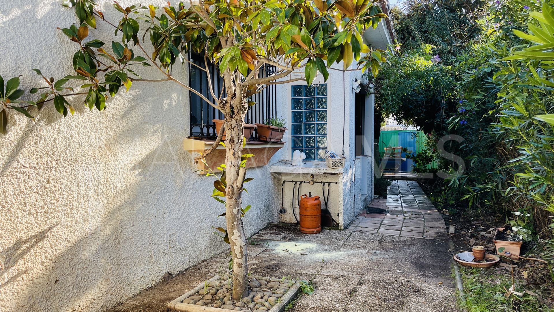 Villa for sale in Guadalmina Alta