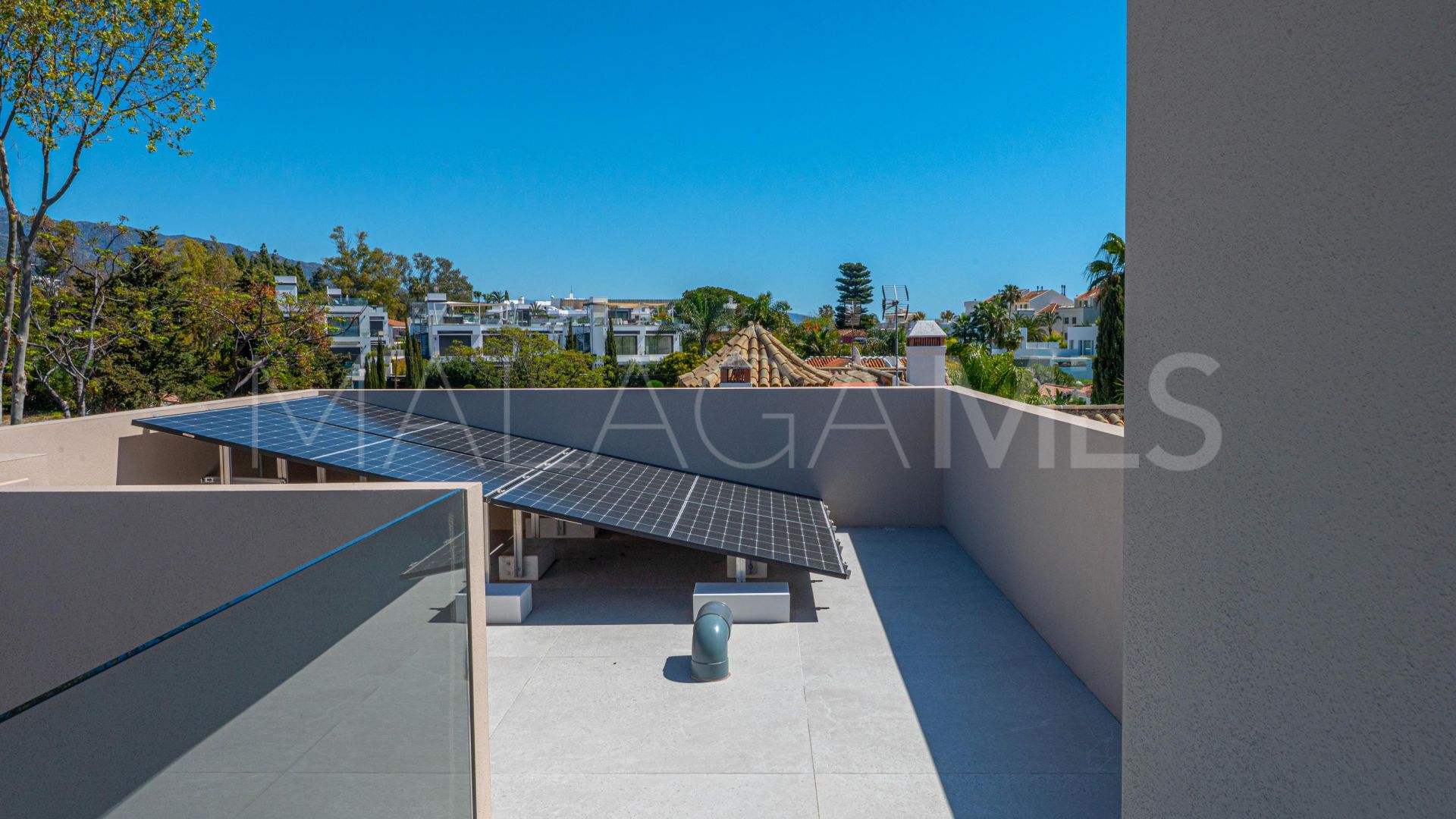 Villa for sale in Beach Side Golden Mile