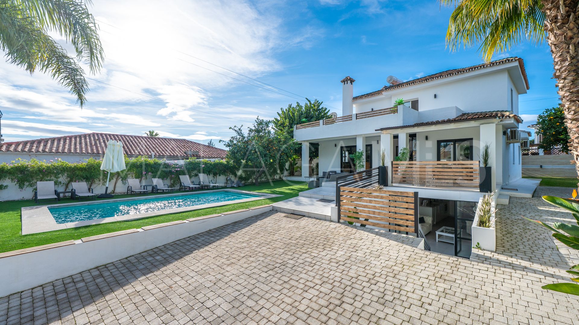 Villa for sale in Marbella Golden Mile