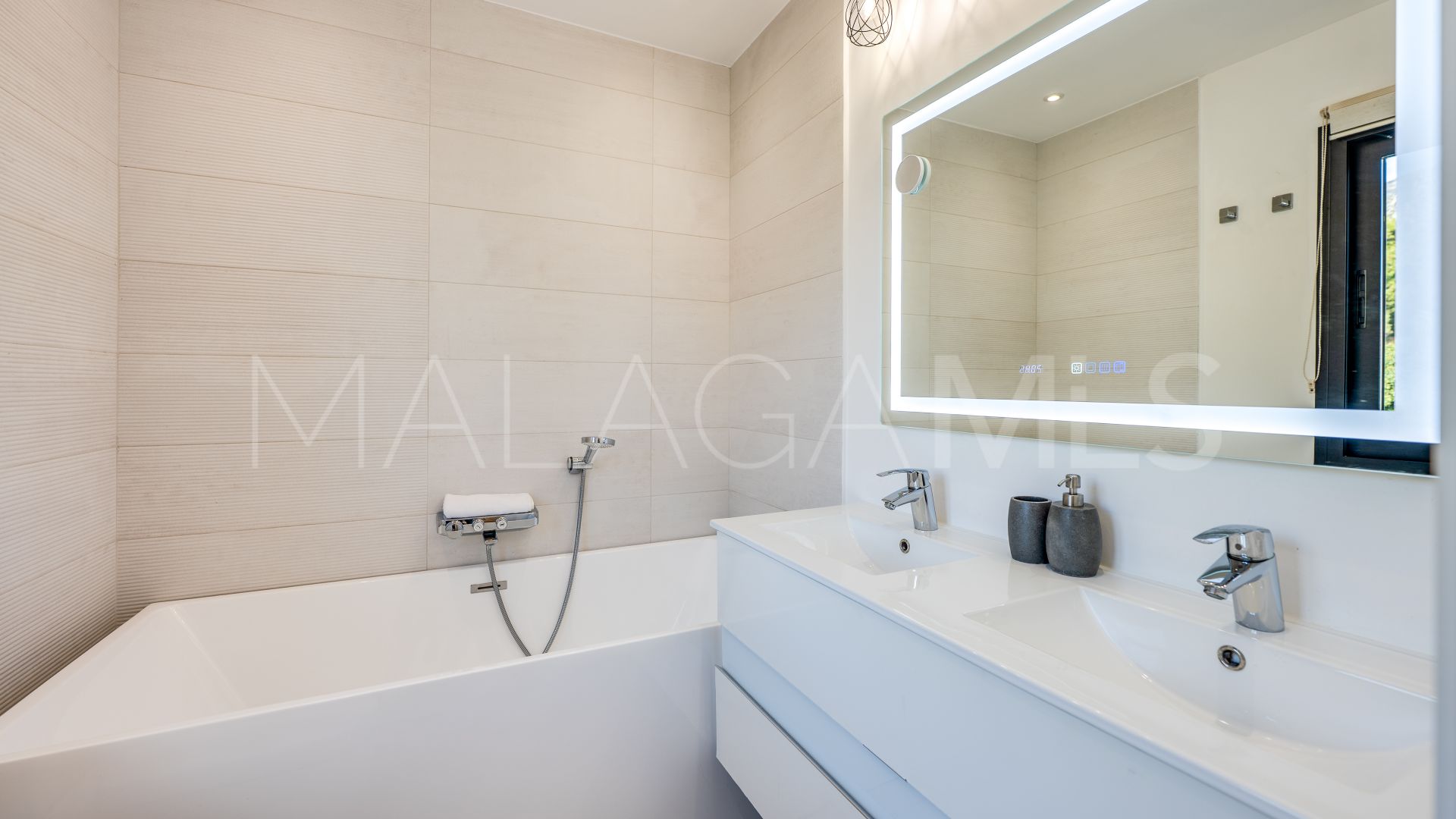 Villa for sale in Marbella Golden Mile