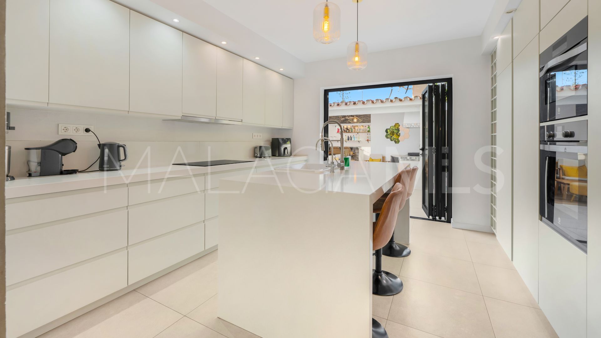 Villa for sale in Marbella Golden Mile