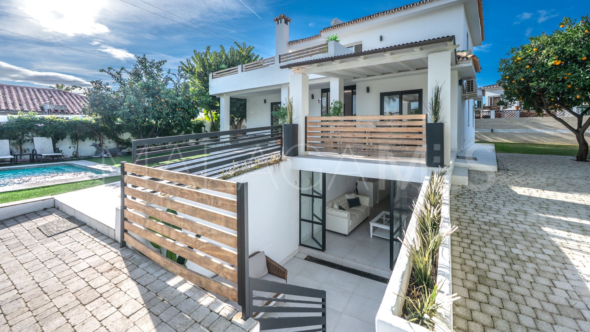 Villa for sale in Marbella Golden Mile