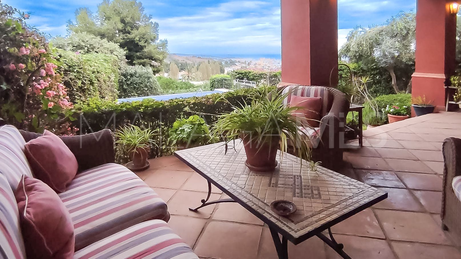 Hus i byn for sale in Marbella City