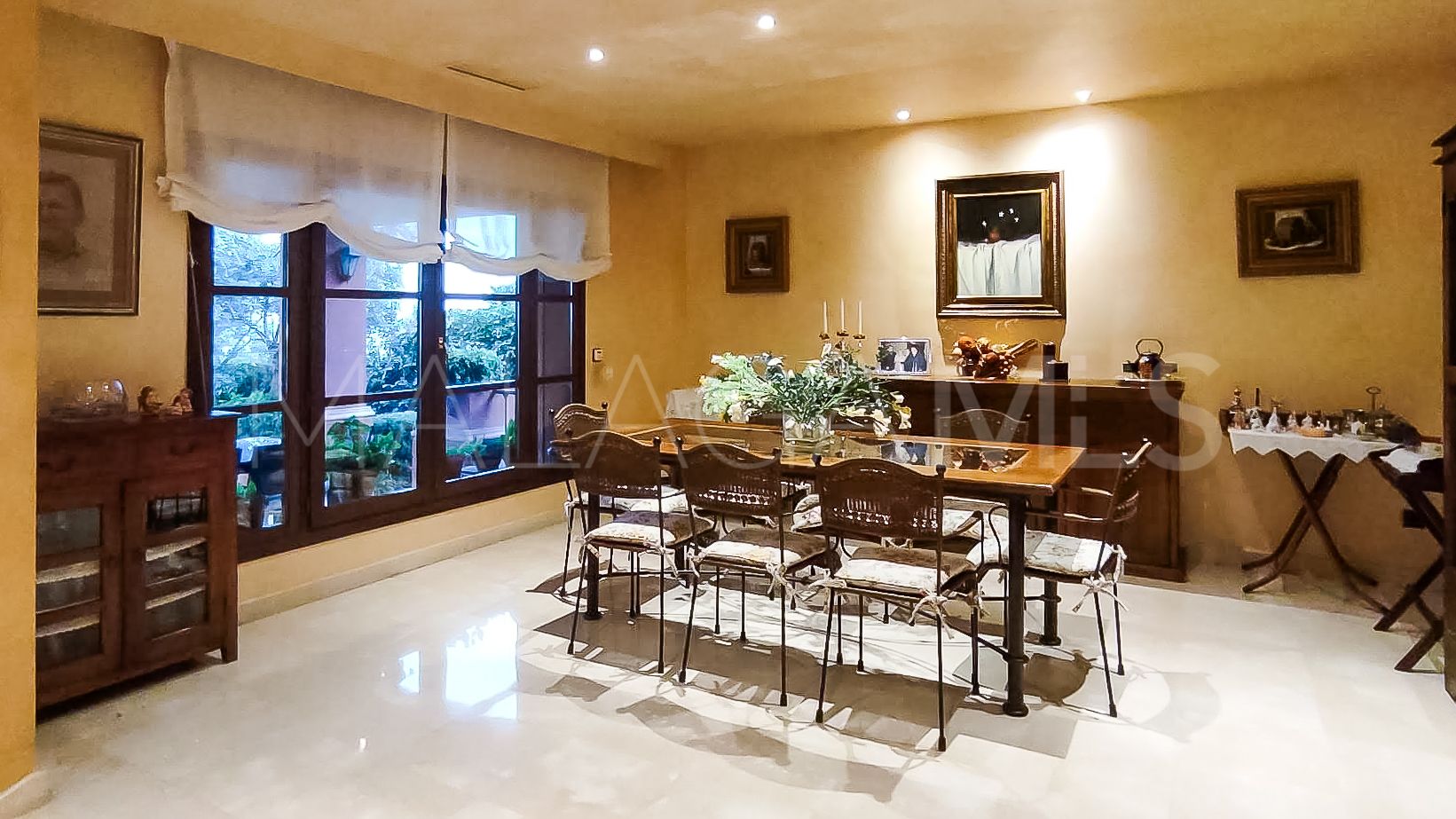 Hus i byn for sale in Marbella City